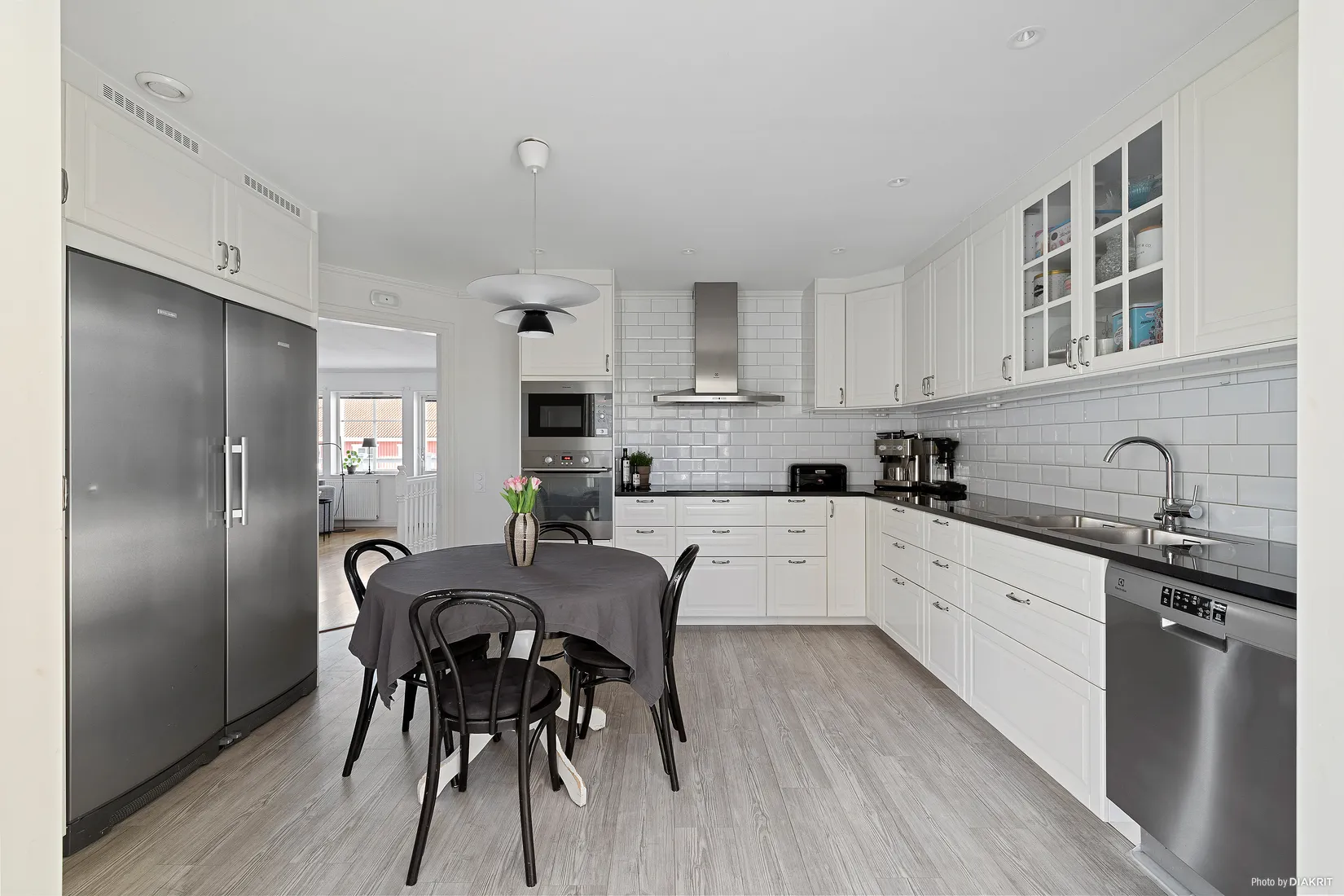 Radhus, Reduttvägen 74, Gribbylund, Täby