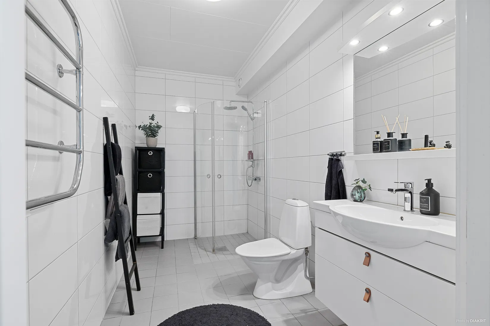 Radhus, Reduttvägen 74, Gribbylund, Täby