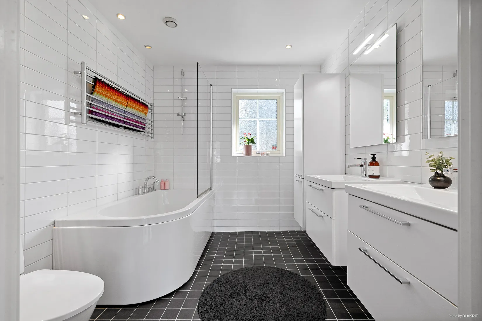 Radhus, Reduttvägen 74, Gribbylund, Täby