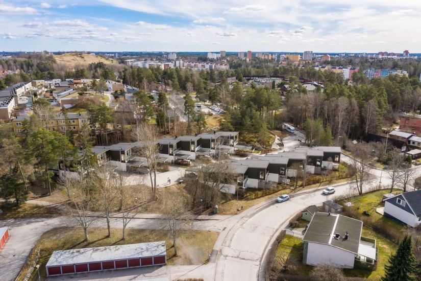 Bostadsrätt, Radhus, Gråvidegränd 18, Hässelby Norra Villastad, Stockholm