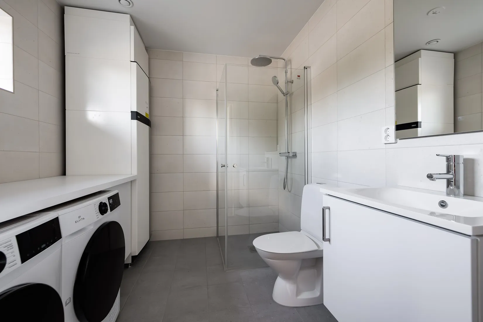 Radhus, Kumlagårdsvägen 5B, Hovsta, Örebro