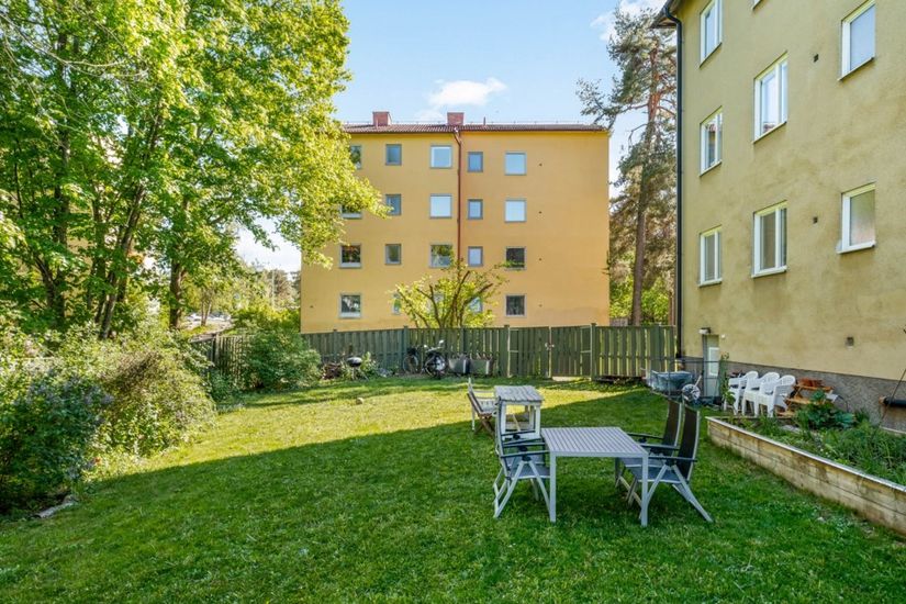 Bostadsrätt, Rusthållarvägen 67, 1tr, Bagarmossen, Stockholm