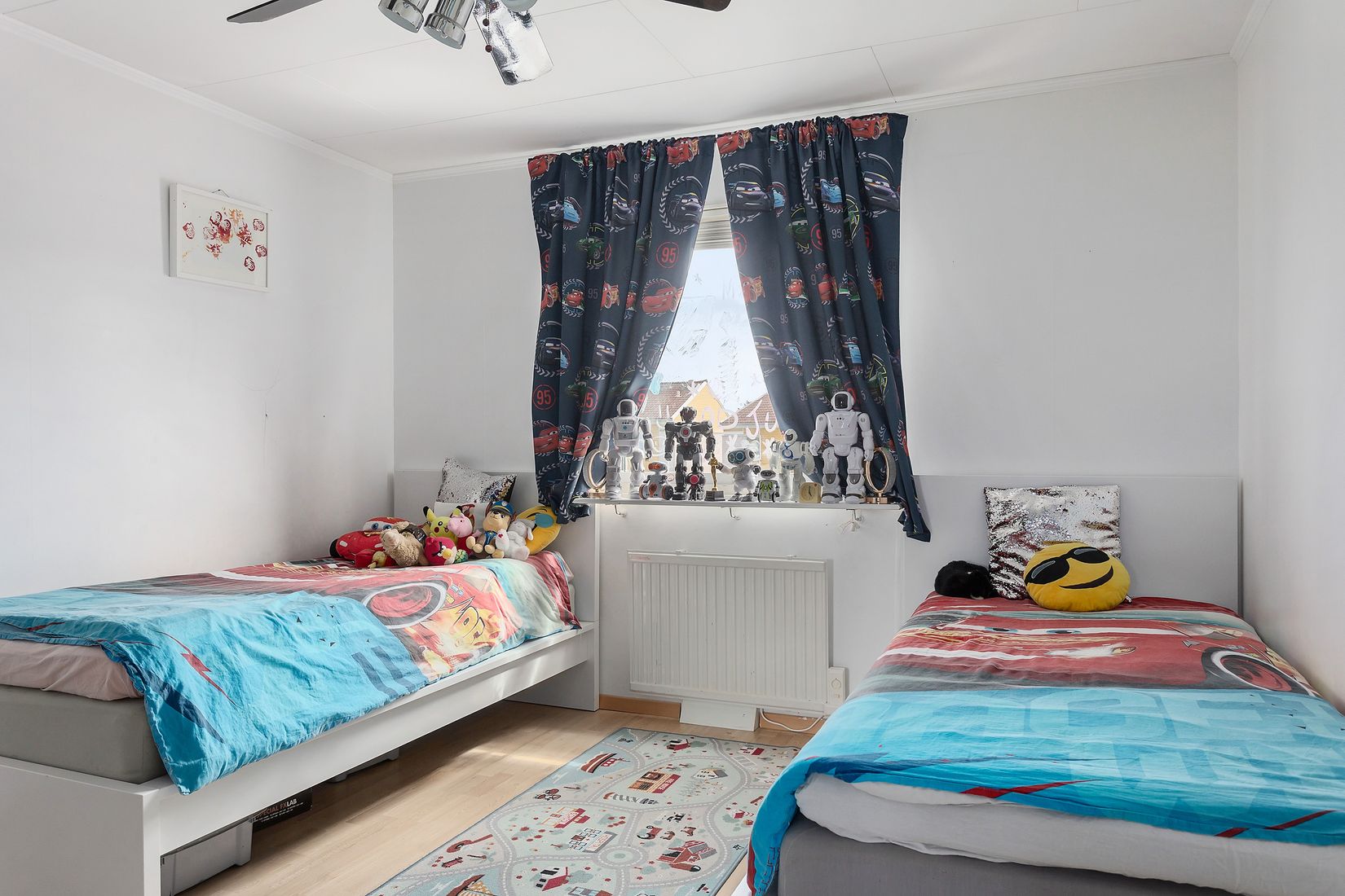 Radhus, Östergården 34, Östergården, Vallentuna