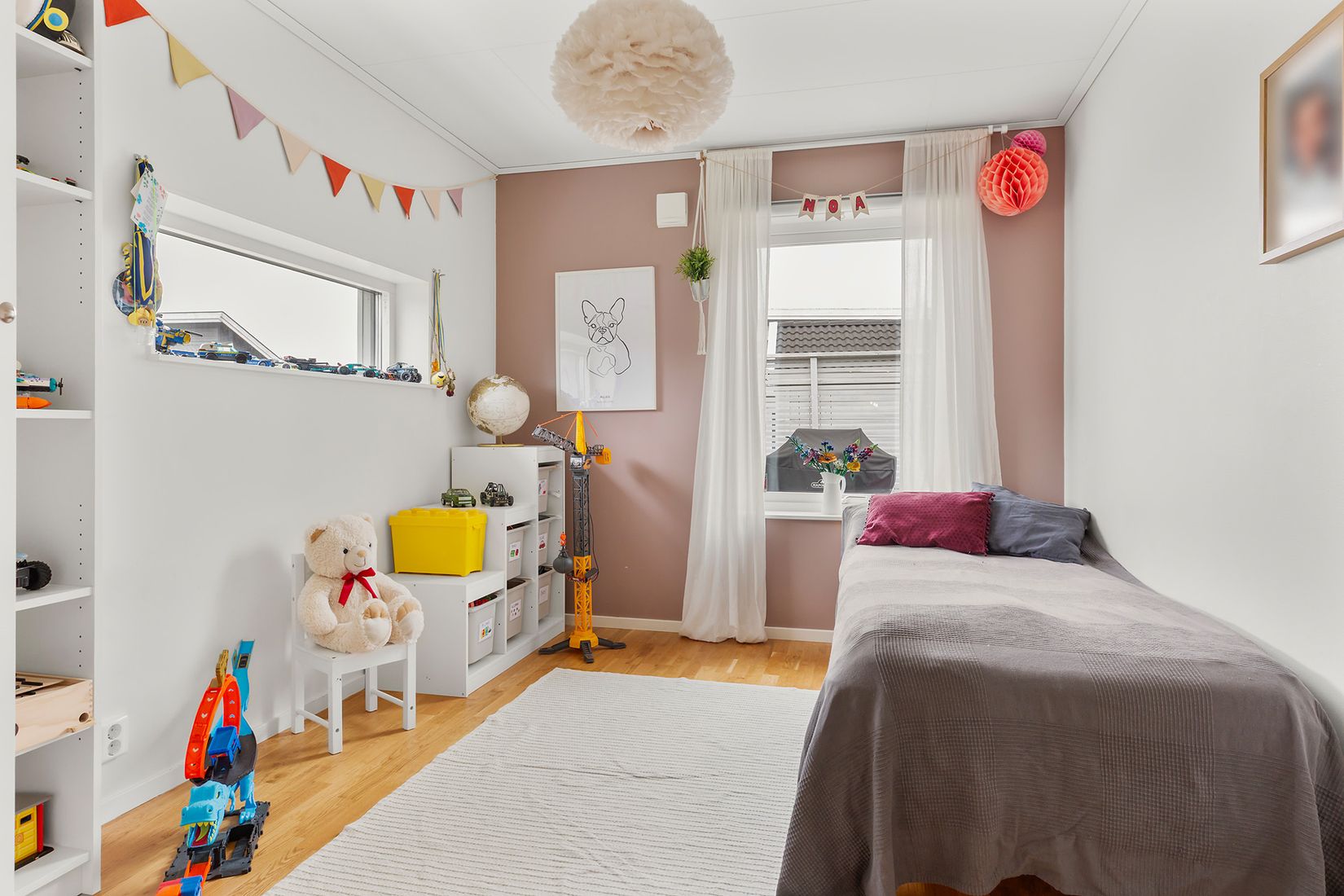 Villa, Tibble Skogsväg 28, Norrboda, Upplands-Bro