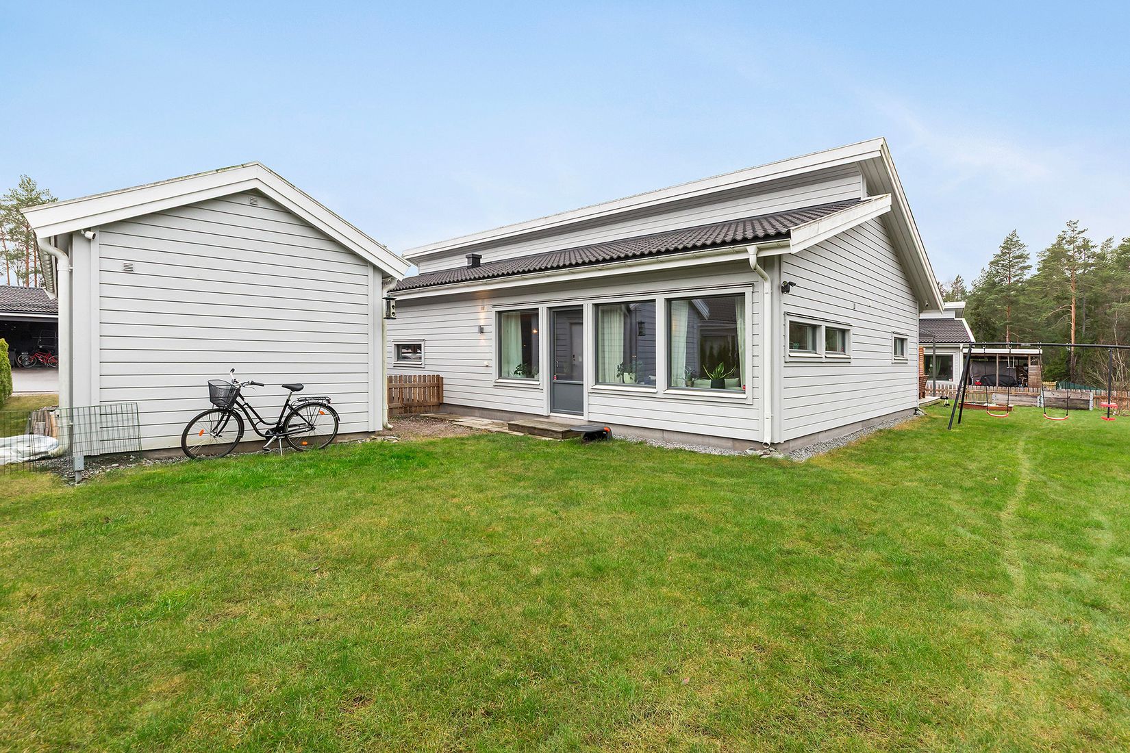 Villa, Tibble Skogsväg 28, Norrboda, Upplands-Bro