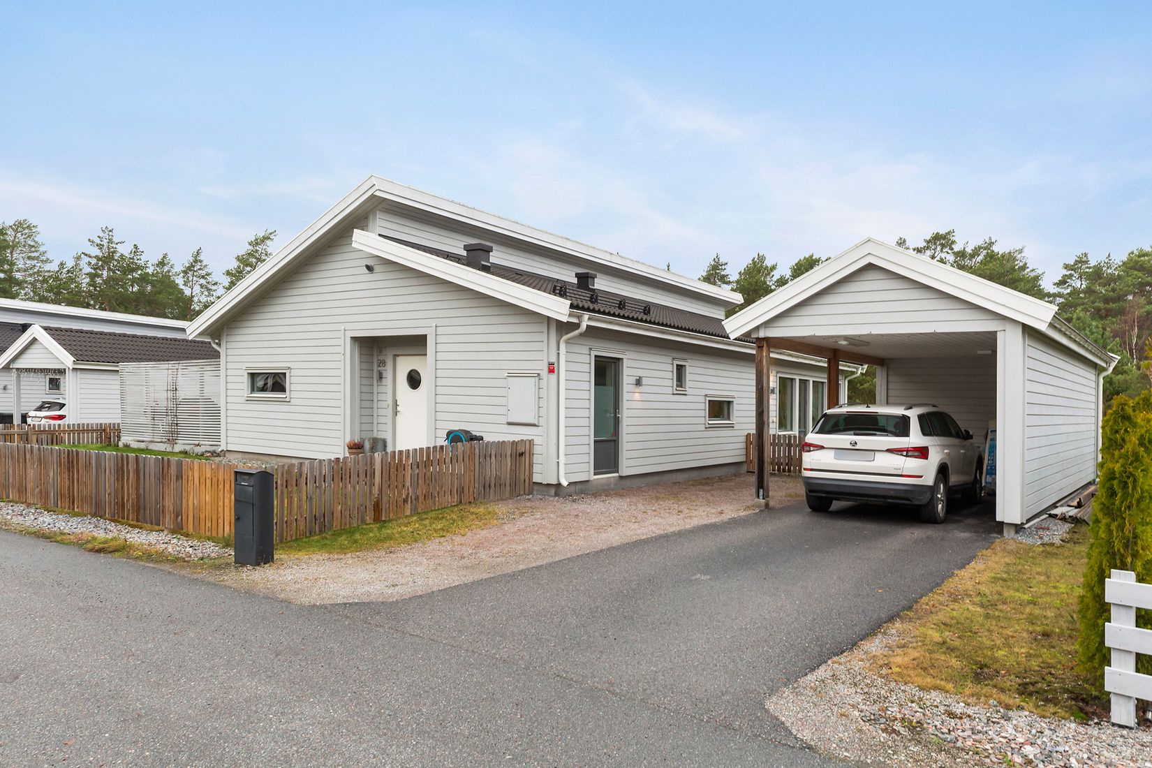 Villa, Tibble Skogsväg 28, Norrboda, Upplands-Bro