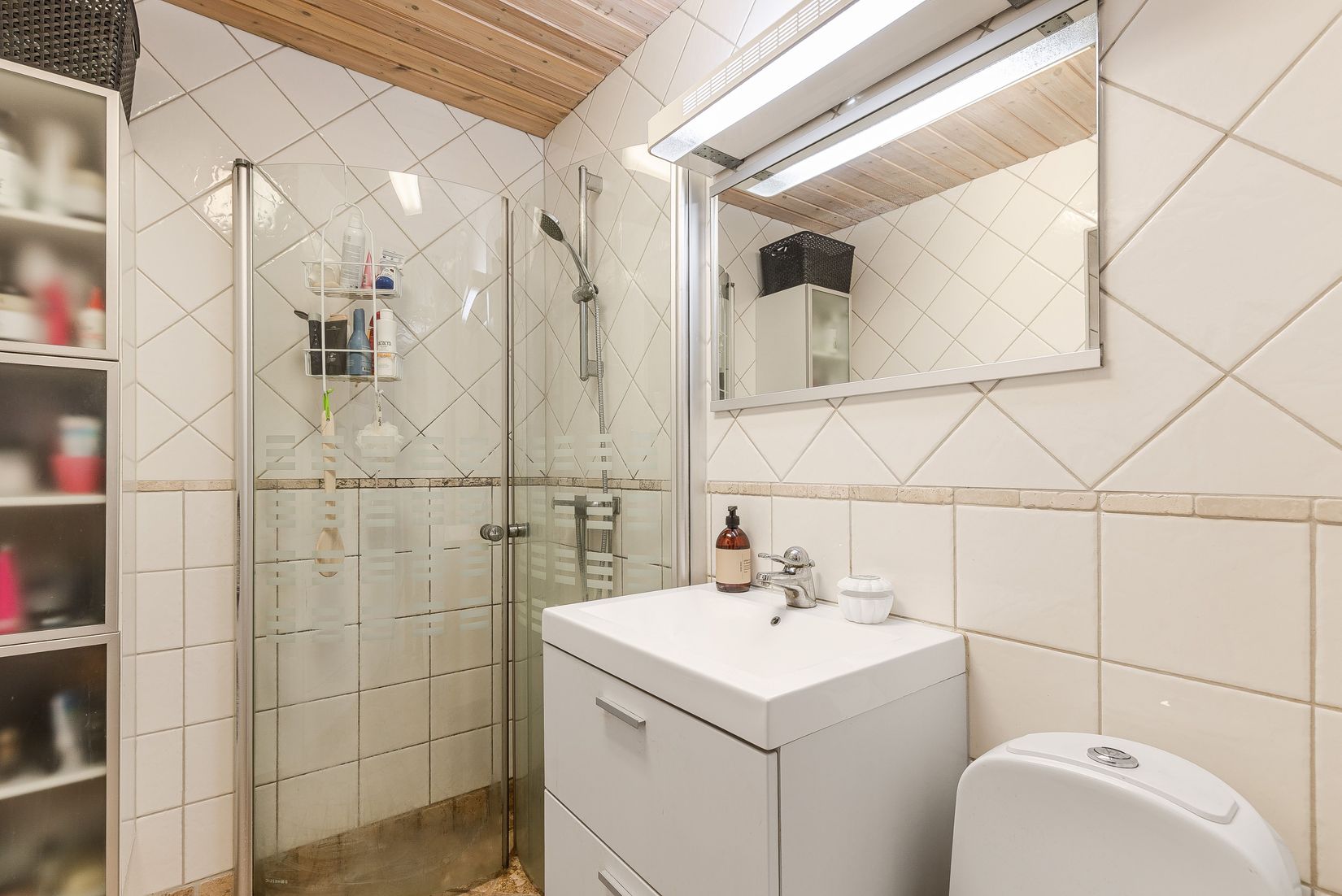 Villa, Elmavägen 22, Vansö, Strängnäs