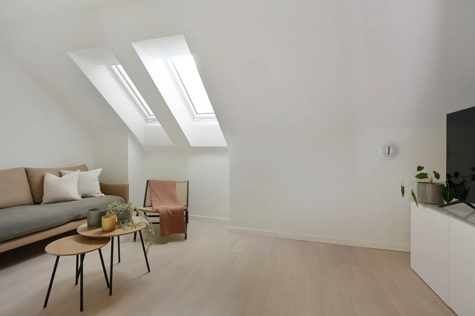 Bostadsrätt, Radhus, Ormbackavägen 79, Skälby, Järfälla