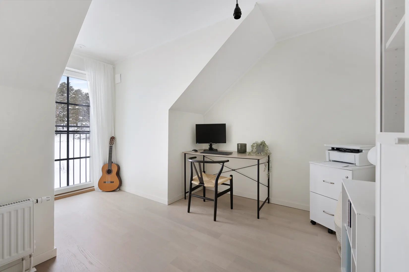 Bostadsrätt, Radhus, Ormbackavägen 79, Skälby, Järfälla