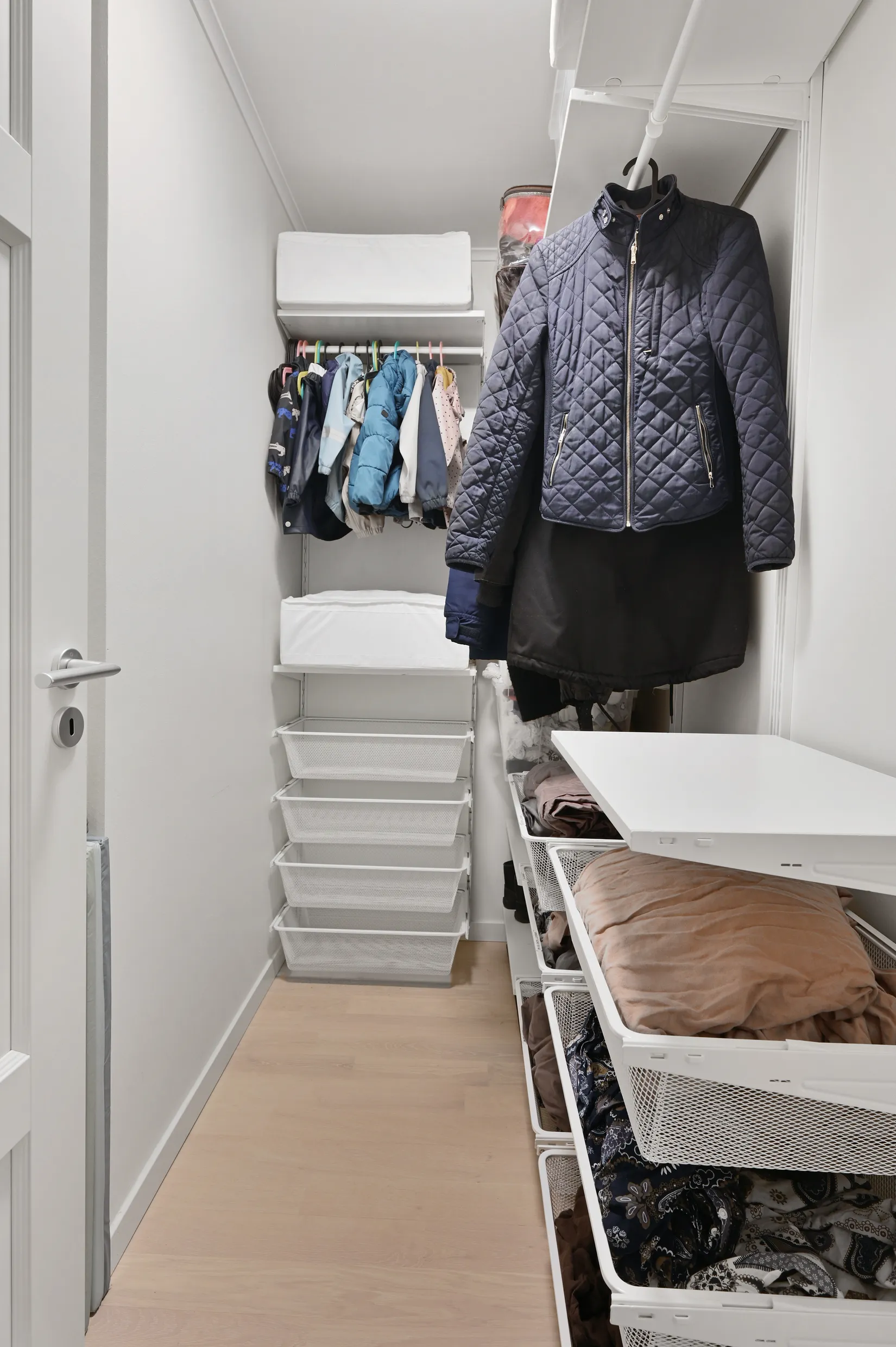 Bostadsrätt, Radhus, Ormbackavägen 79, Skälby, Järfälla