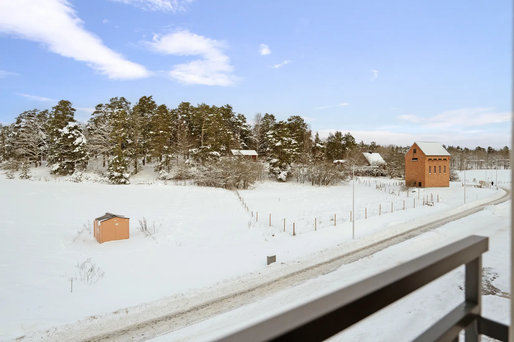 Bostadsrätt, Radhus, Ormbackavägen 79, Skälby, Järfälla