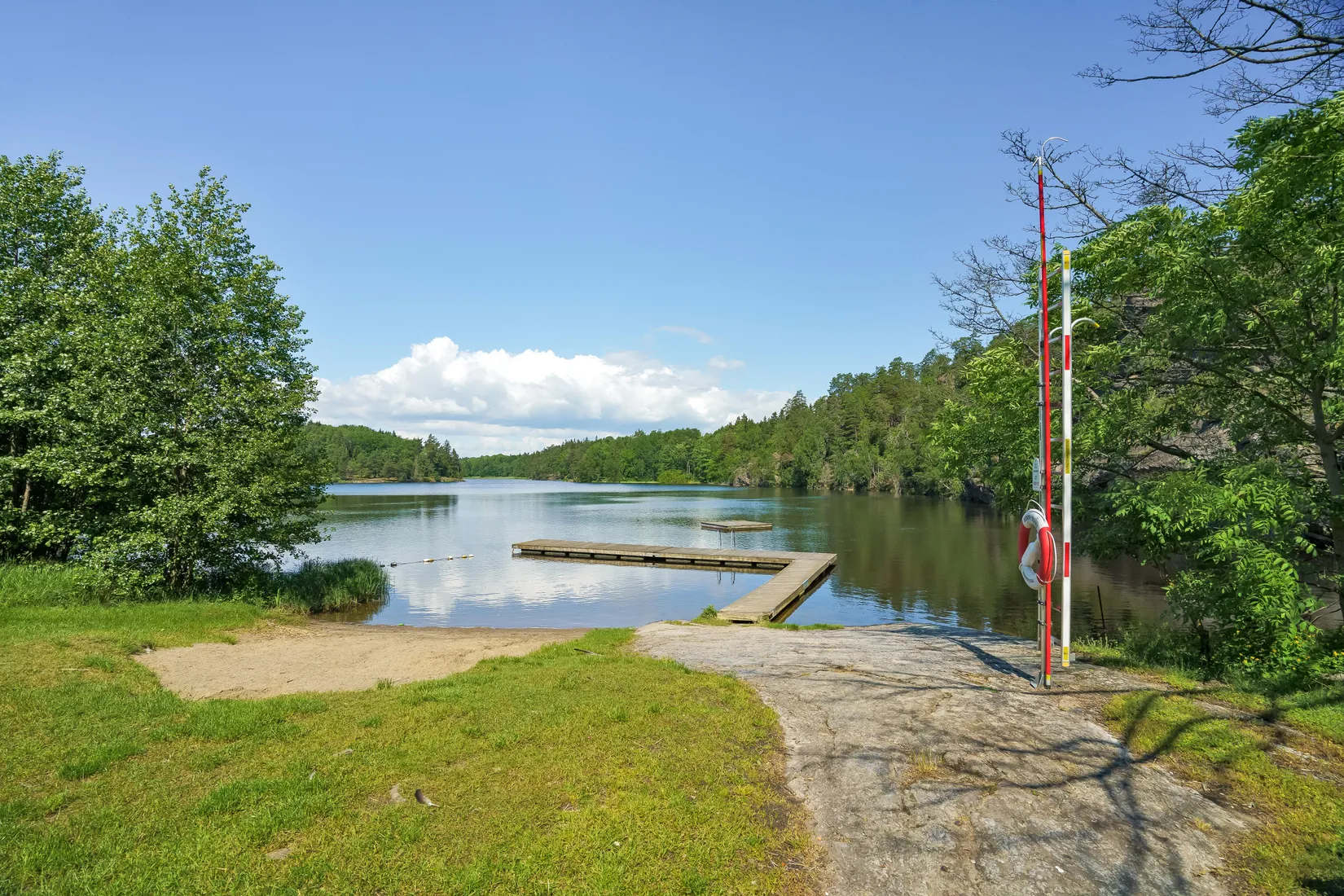 Villa, Bromsvägen 5, Raksta/Solberga/Bergholm, Tyresö