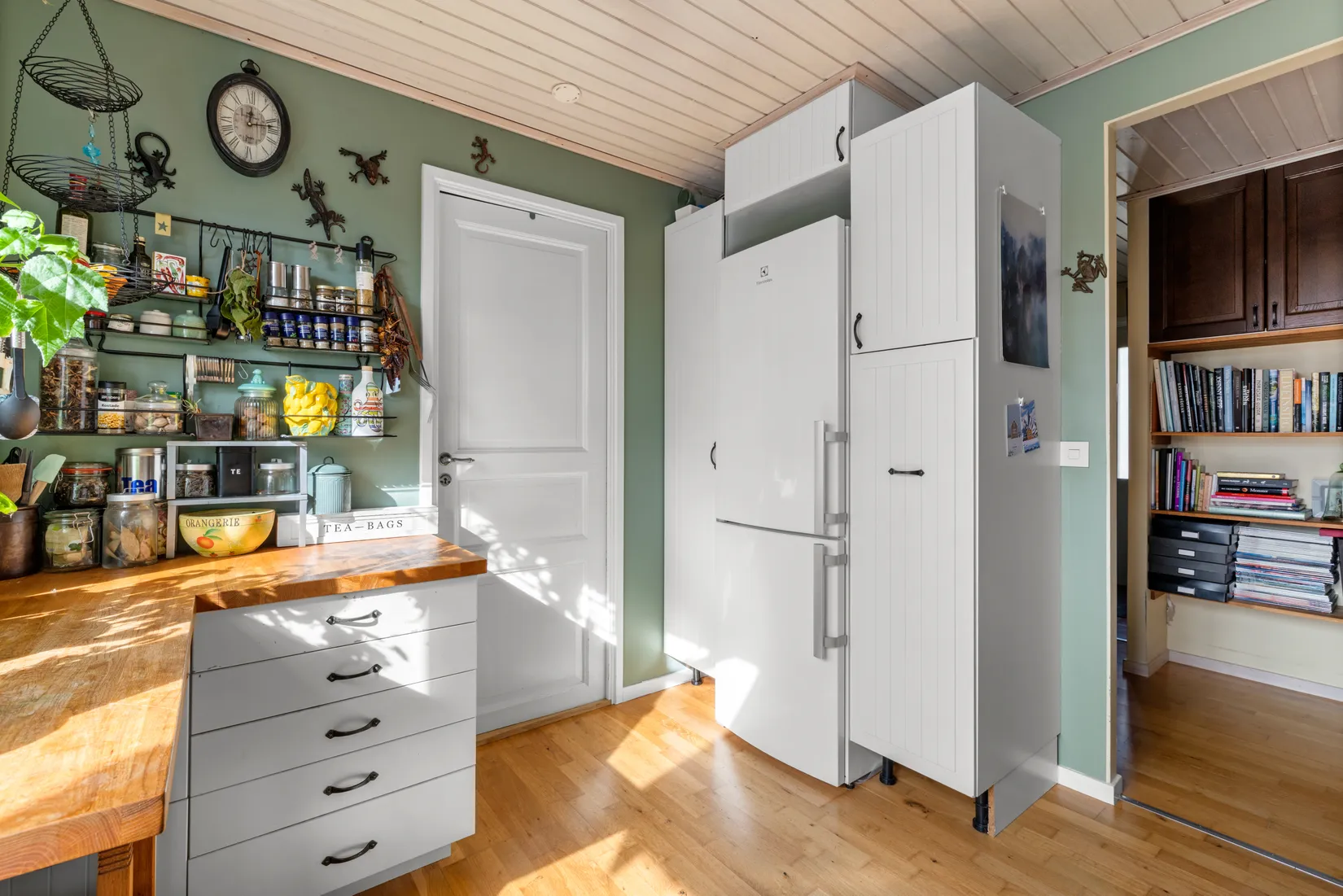 Villa, Bromsvägen 5, Raksta/Solberga/Bergholm, Tyresö