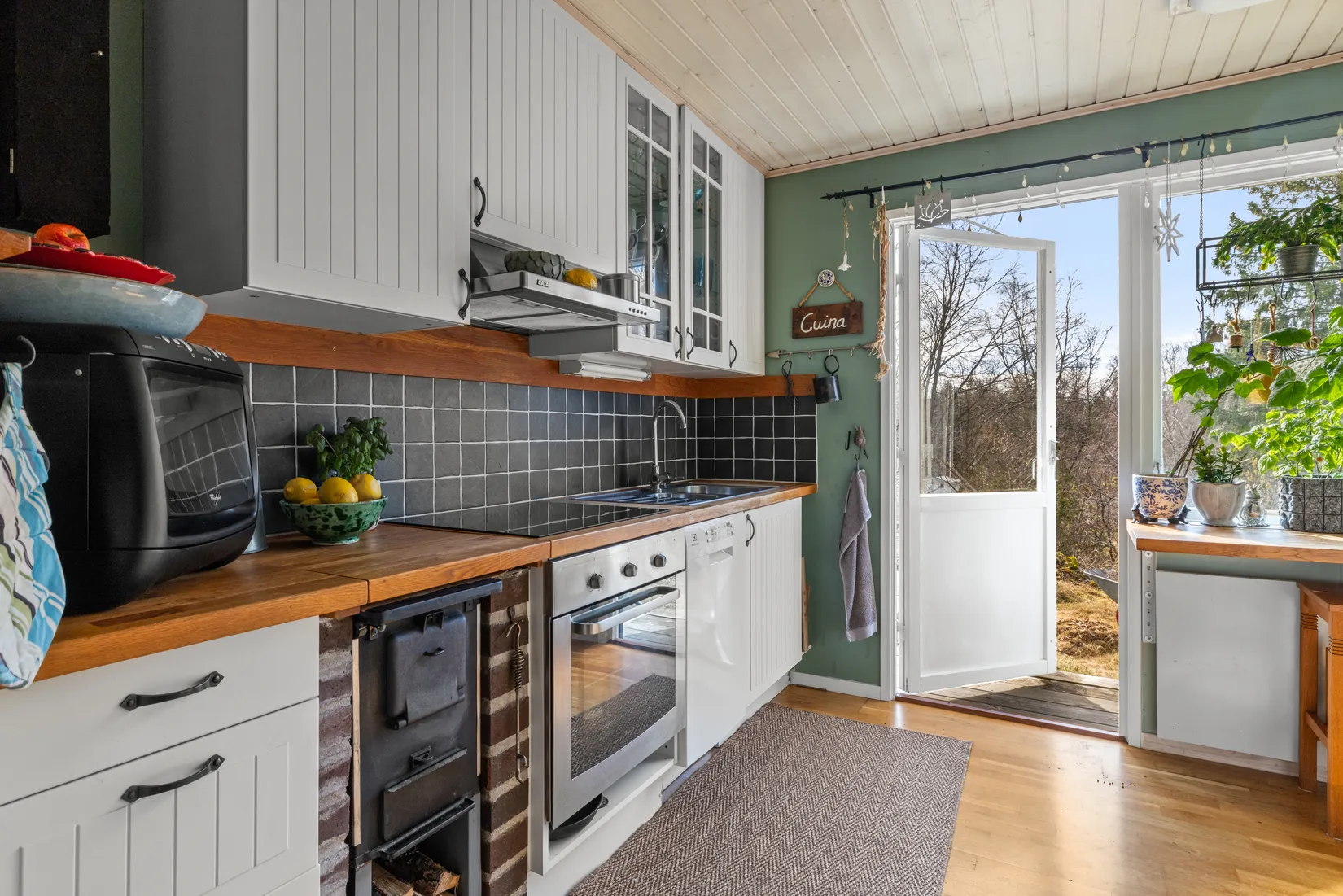 Villa, Bromsvägen 5, Raksta/Solberga/Bergholm, Tyresö