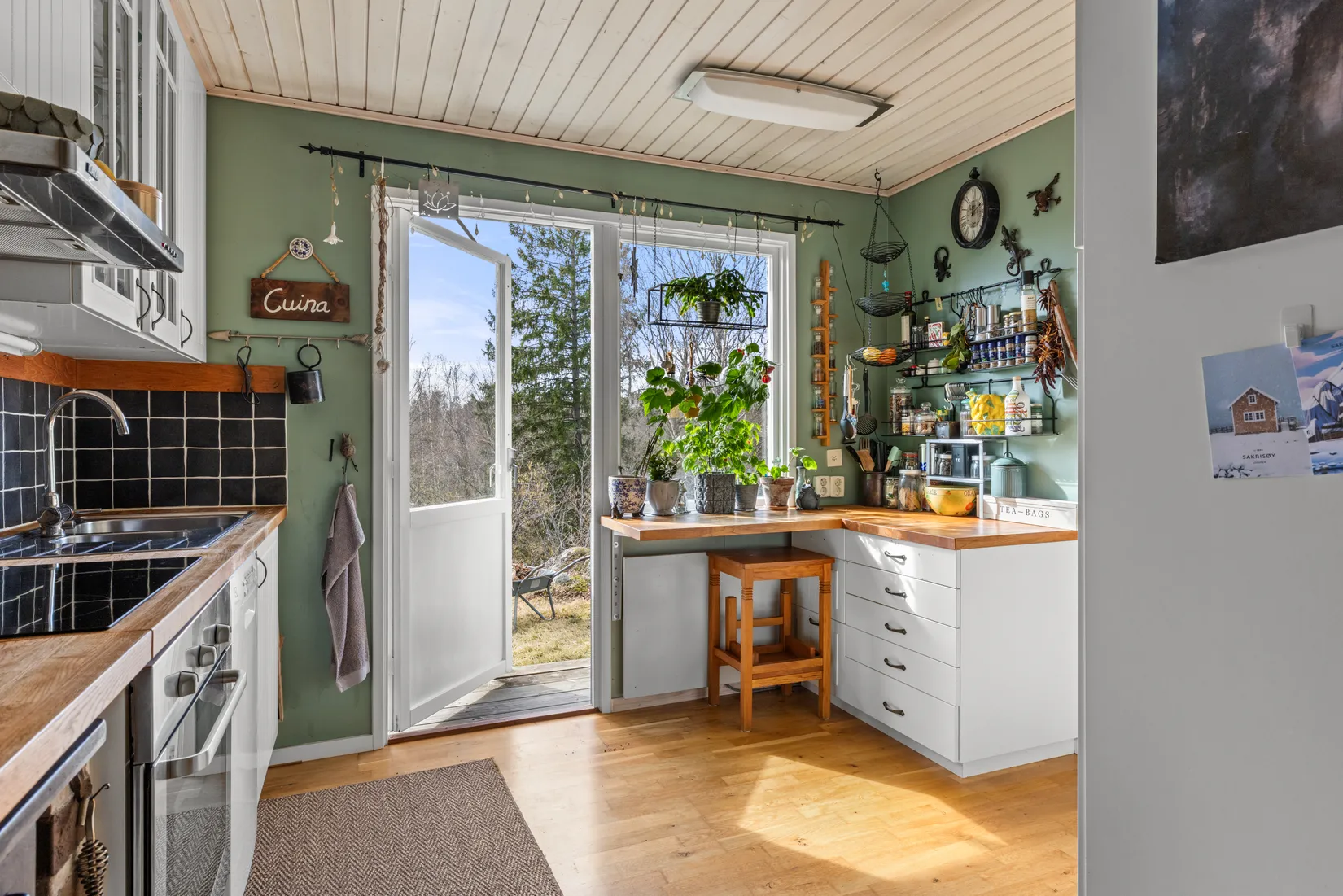 Villa, Bromsvägen 5, Raksta/Solberga/Bergholm, Tyresö