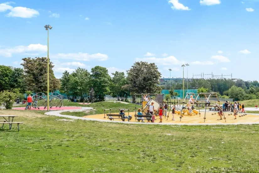 Radhus, Starbovägen 38, Vällingby Nälsta, Stockholm