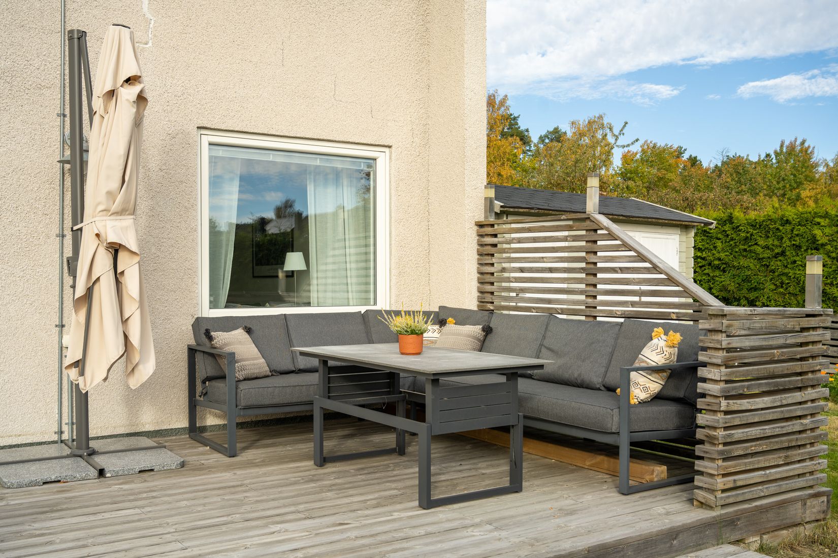 Villa, Radhus, Basgränd 144, Kälvesta, Stockholm