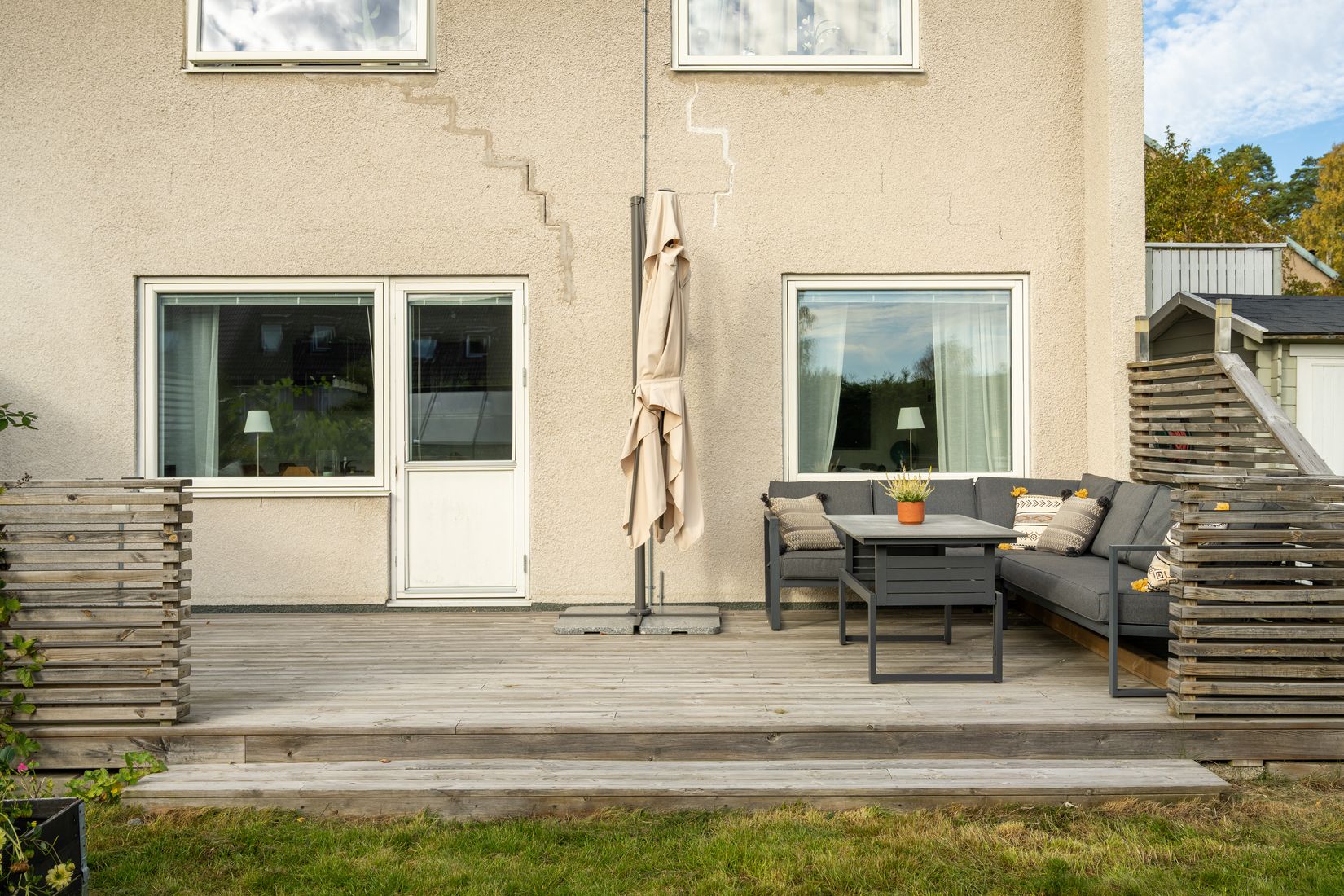 Villa, Radhus, Basgränd 144, Kälvesta, Stockholm