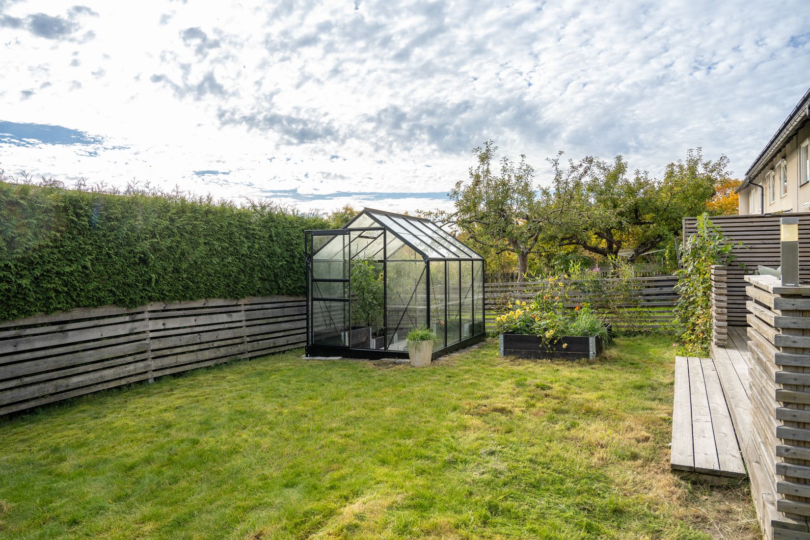 Villa, Radhus, Basgränd 144, Kälvesta, Stockholm