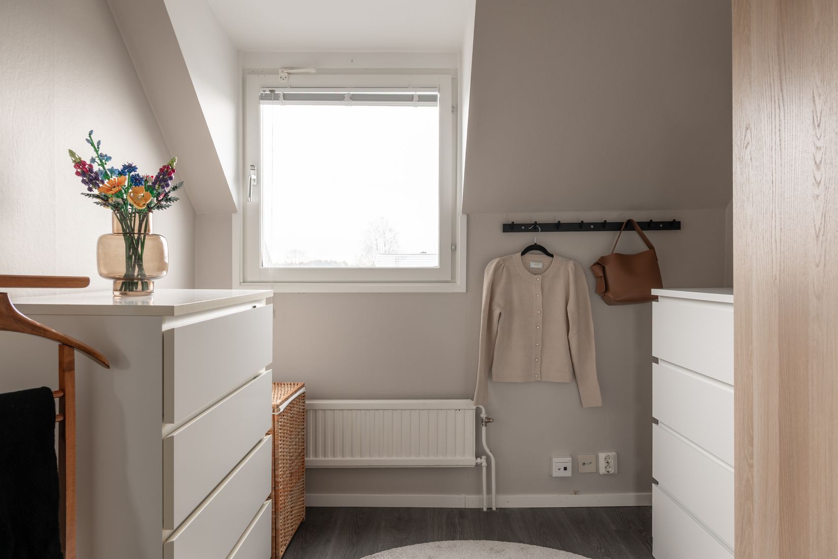 Villa, Radhus, Basgränd 144, Kälvesta, Stockholm