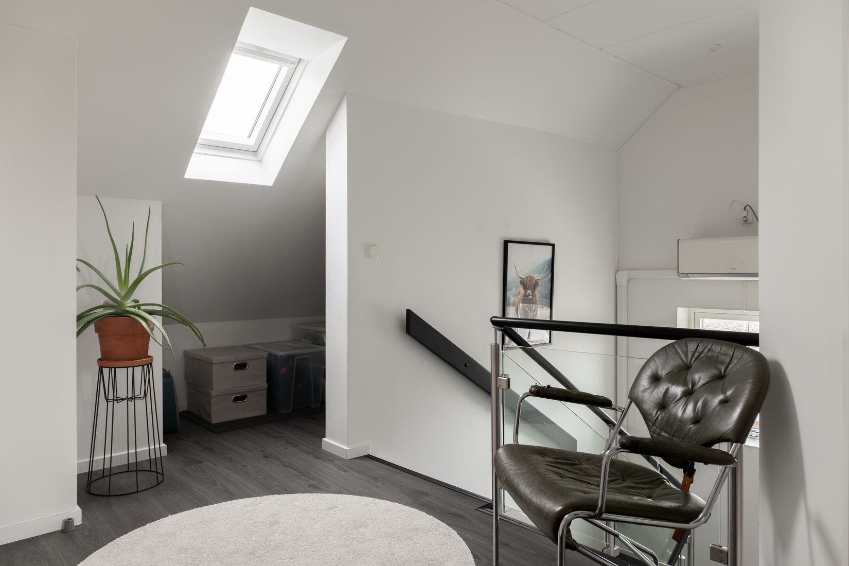 Villa, Radhus, Basgränd 144, Kälvesta, Stockholm