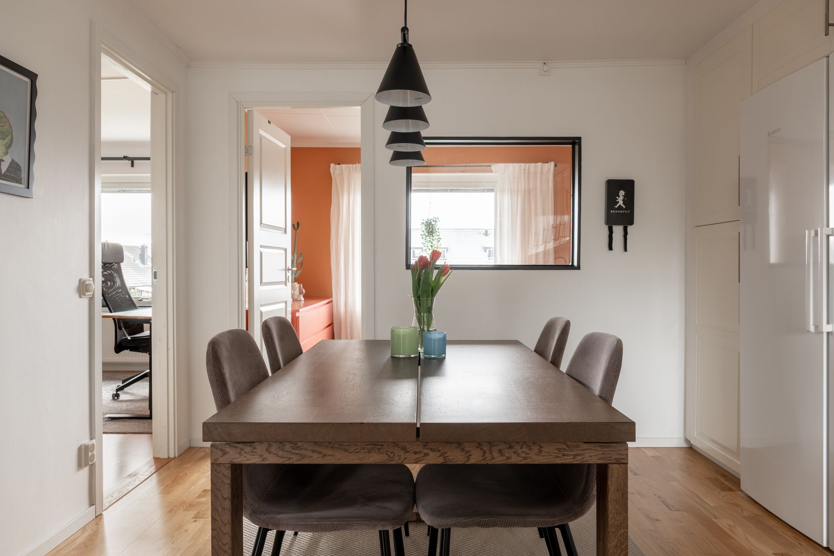 Villa, Radhus, Basgränd 144, Kälvesta, Stockholm