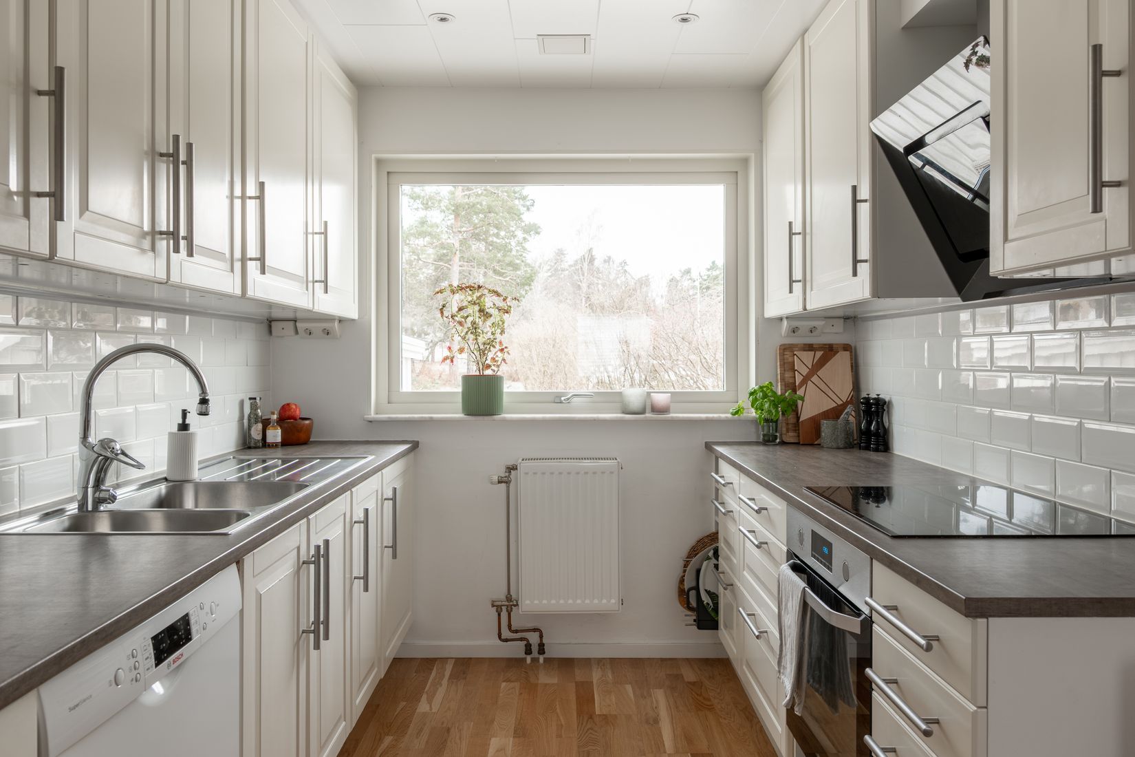 Villa, Radhus, Basgränd 144, Kälvesta, Stockholm