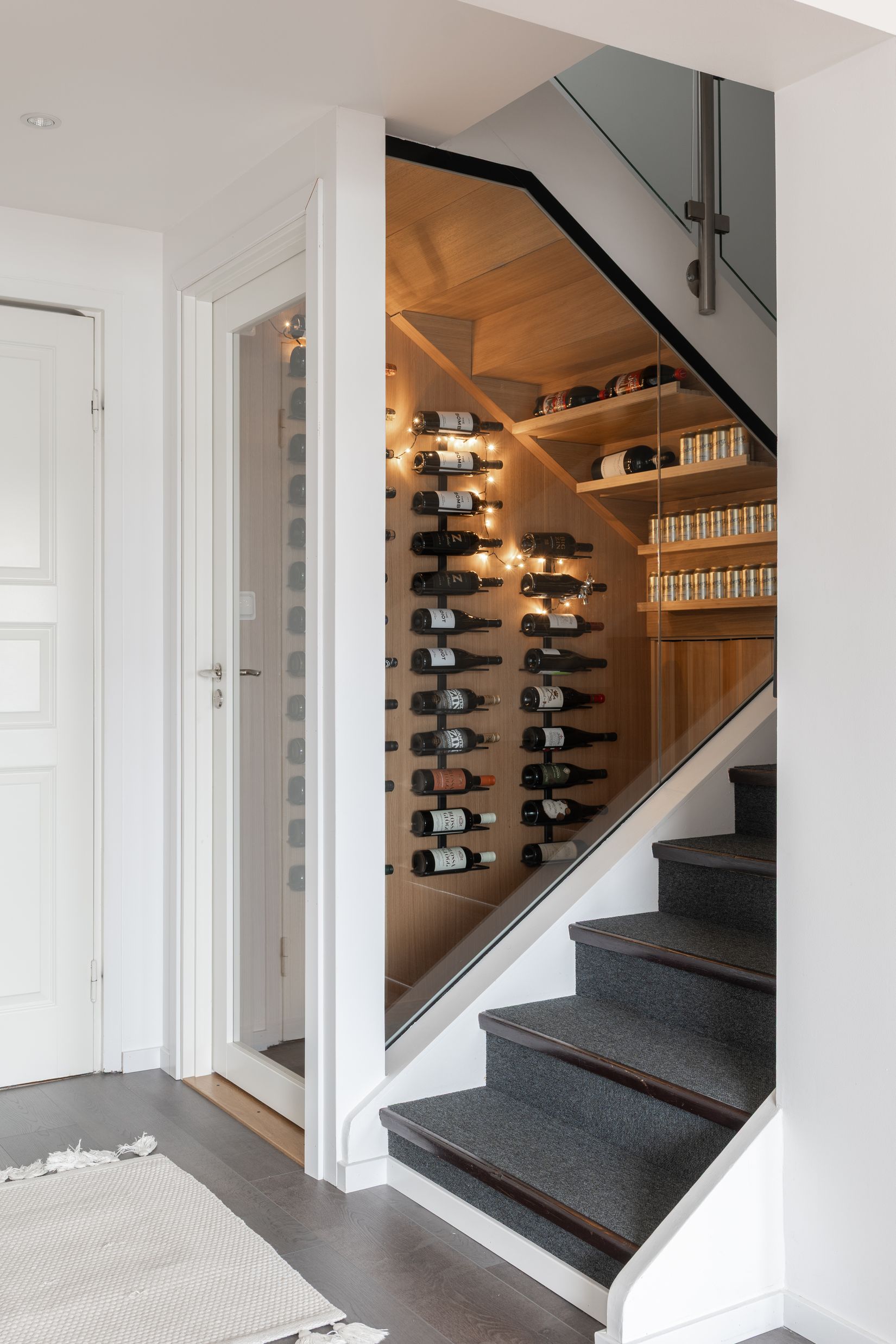 Villa, Radhus, Basgränd 144, Kälvesta, Stockholm