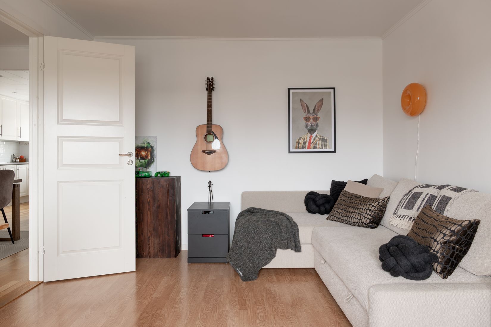 Villa, Radhus, Basgränd 144, Kälvesta, Stockholm