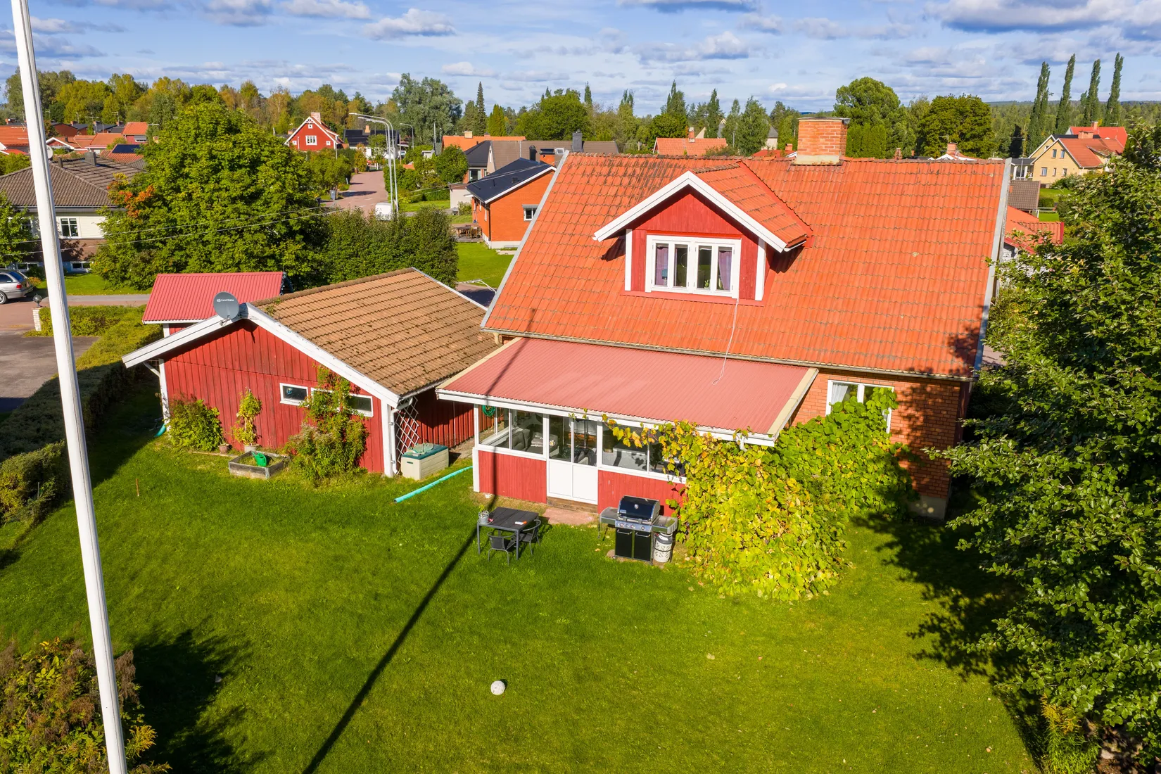 Villa, Skiljegatan 1, Broåkern, Mora