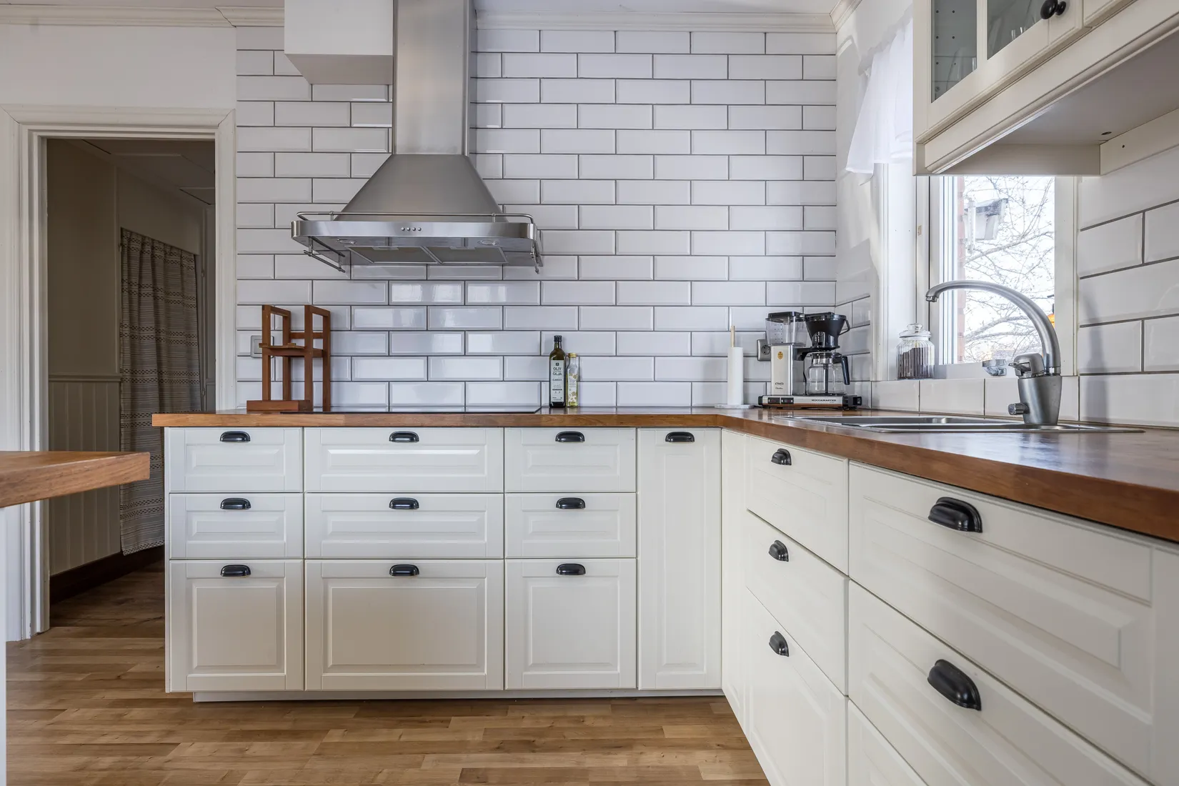 Villa, Skiljegatan 1, Broåkern, Mora