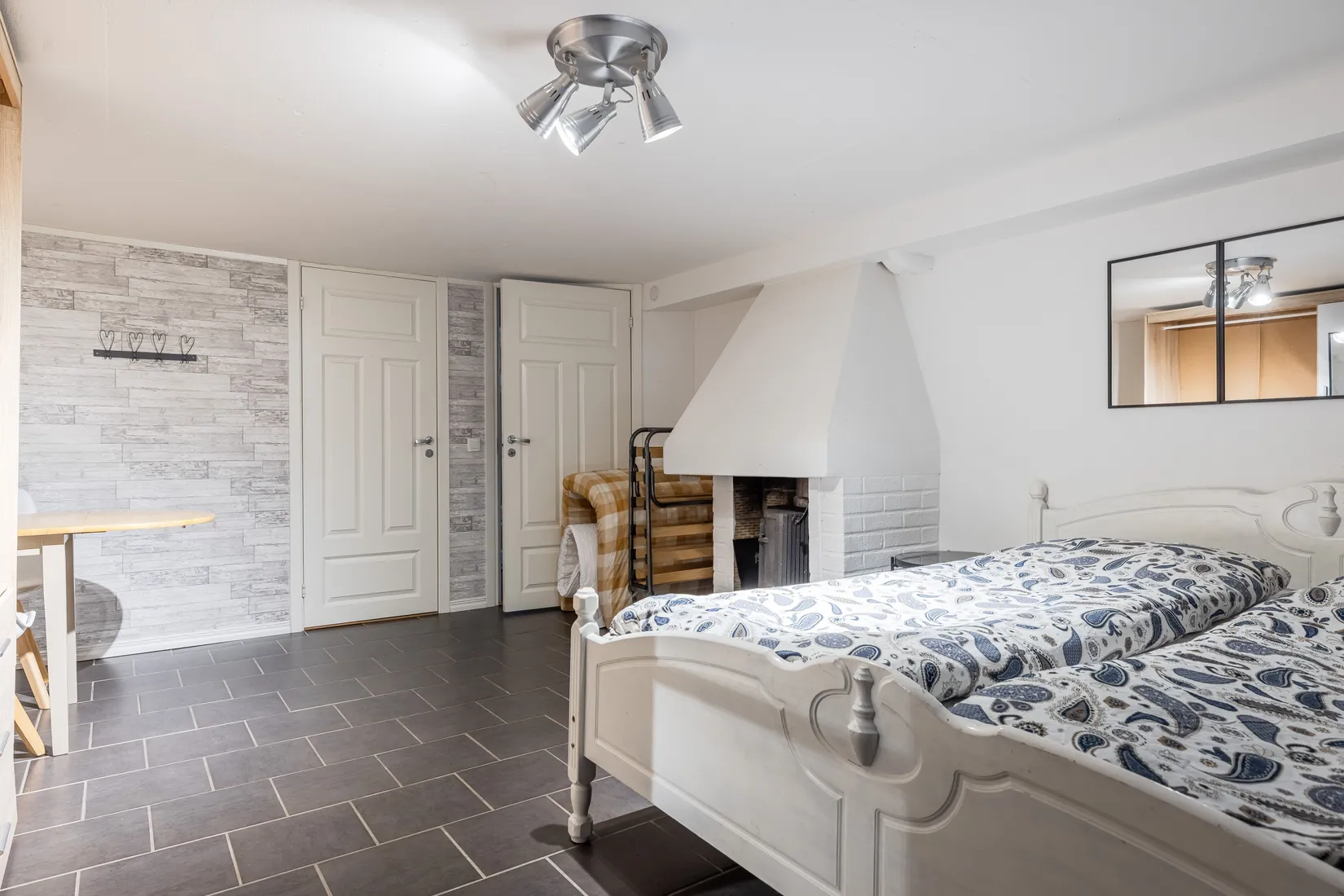 Villa, Skiljegatan 1, Broåkern, Mora