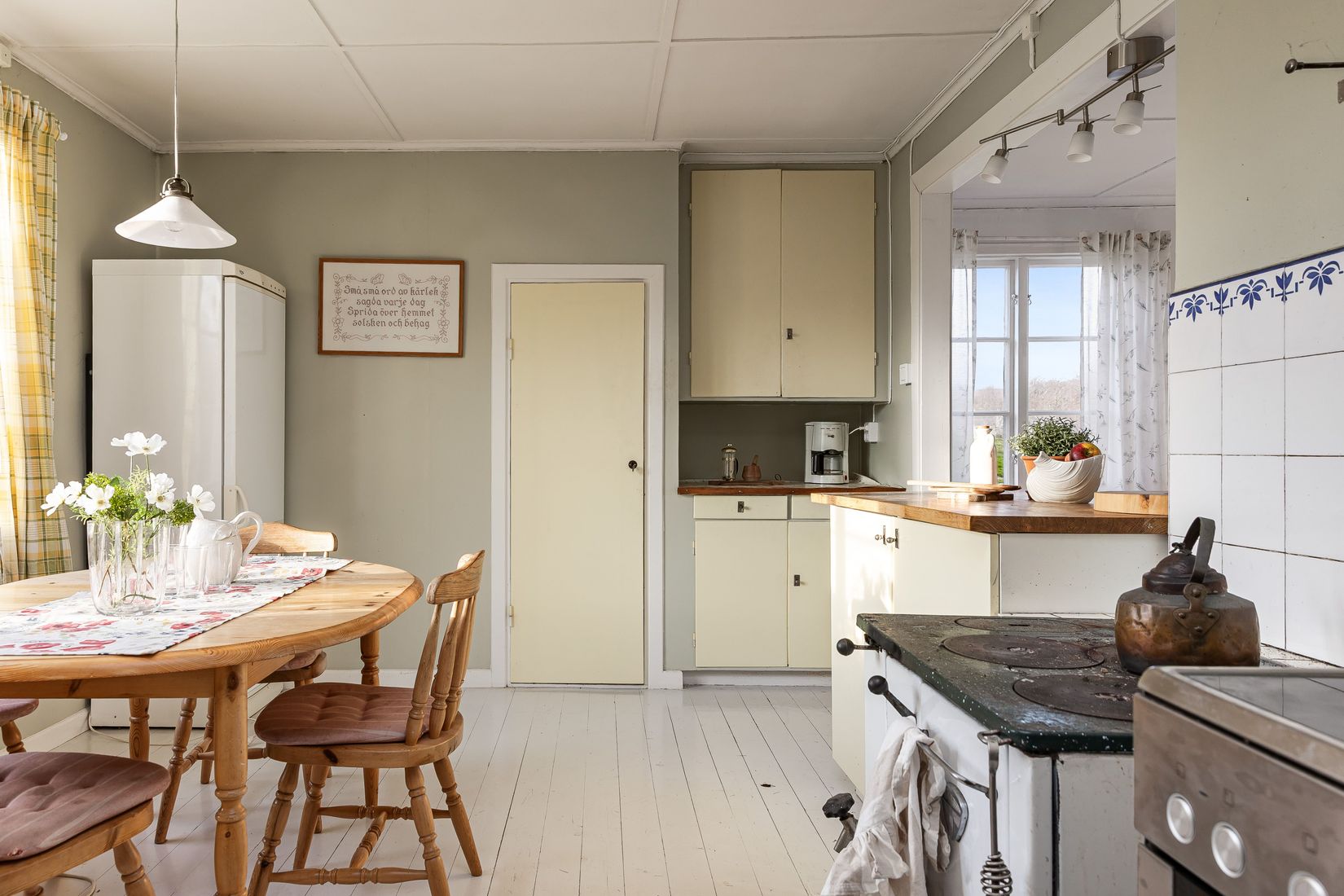 Villa, Bjärnösundsvägen 320-23, Bjärnö, Karlshamn