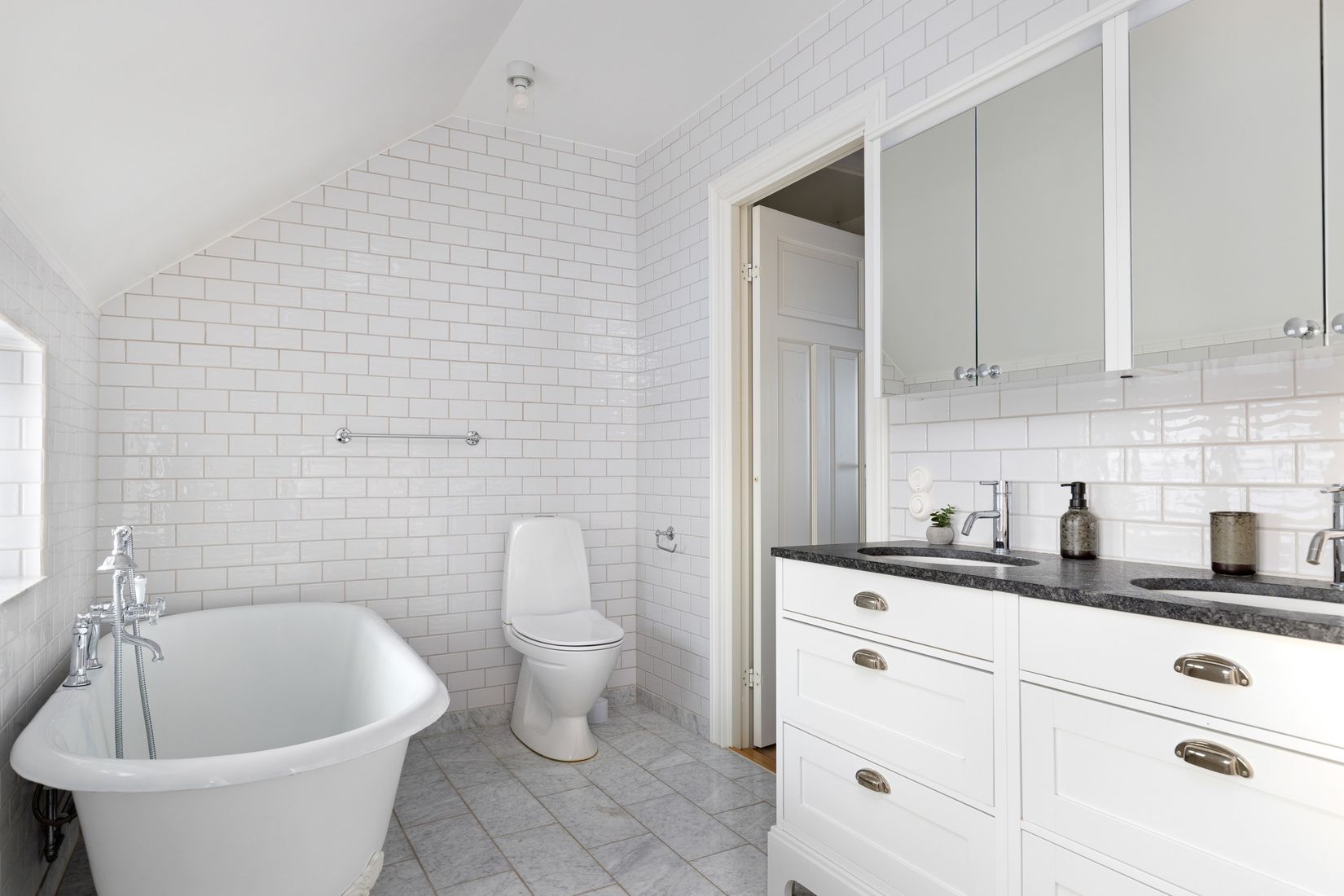 Villa, Tömvägen 38, Sigtuna / Granbystrand, Sigtuna