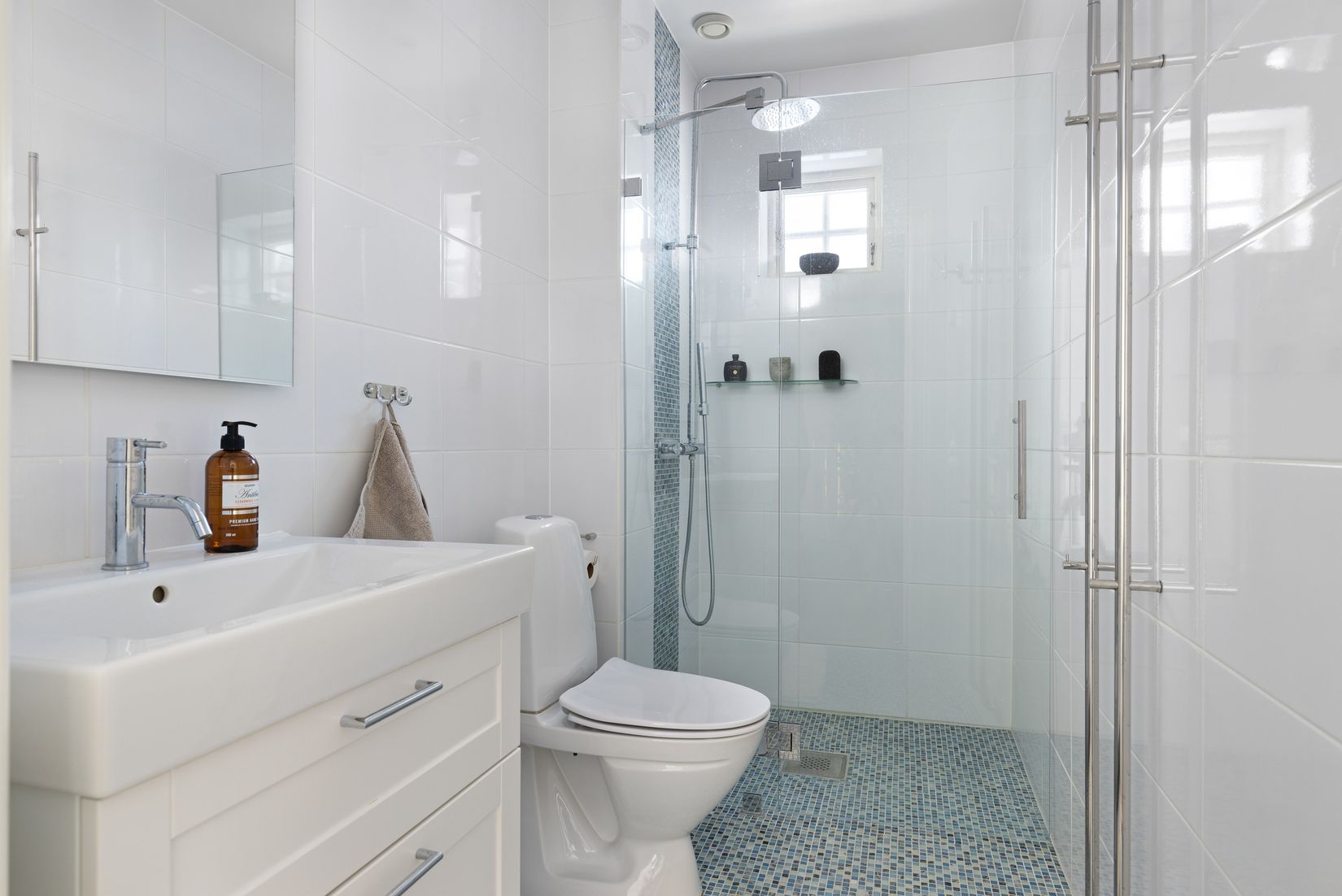 Villa, Tömvägen 38, Sigtuna / Granbystrand, Sigtuna