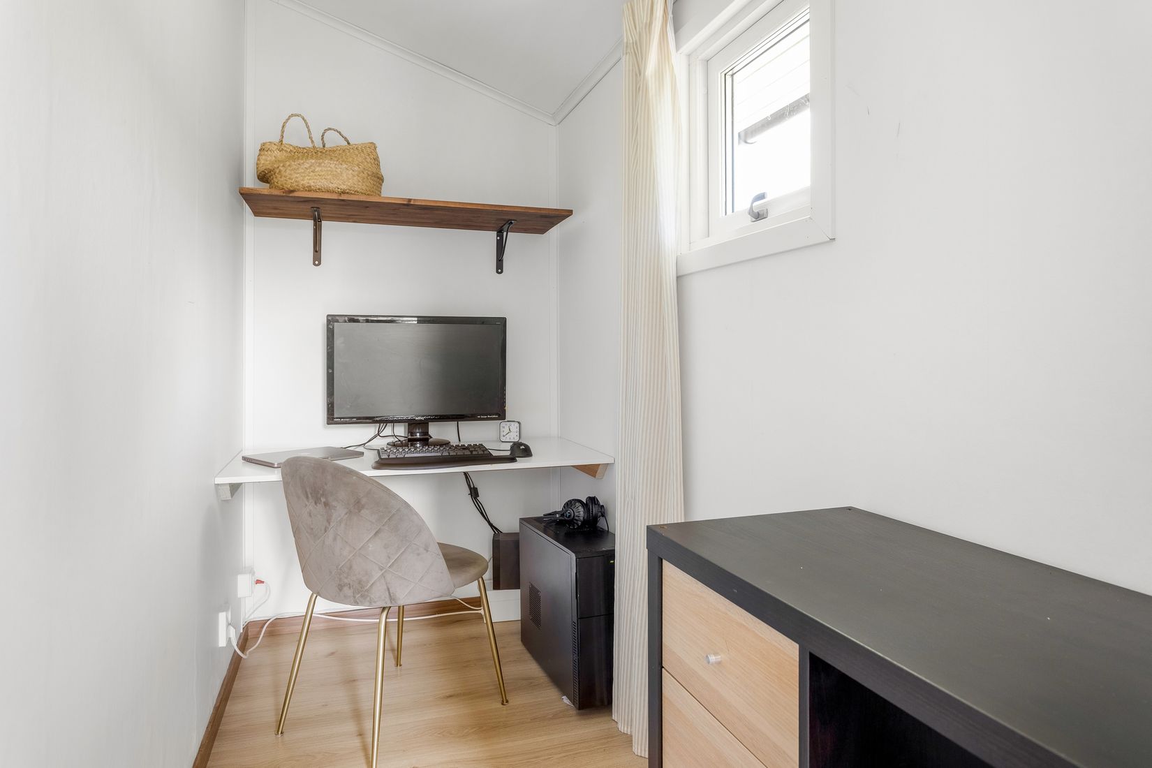 Villa, Grönsångarvägen 20, Söderskogen, Håbo