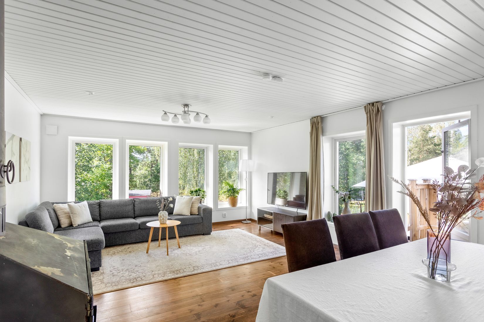 Villa, Grönsångarvägen 20, Söderskogen, Håbo