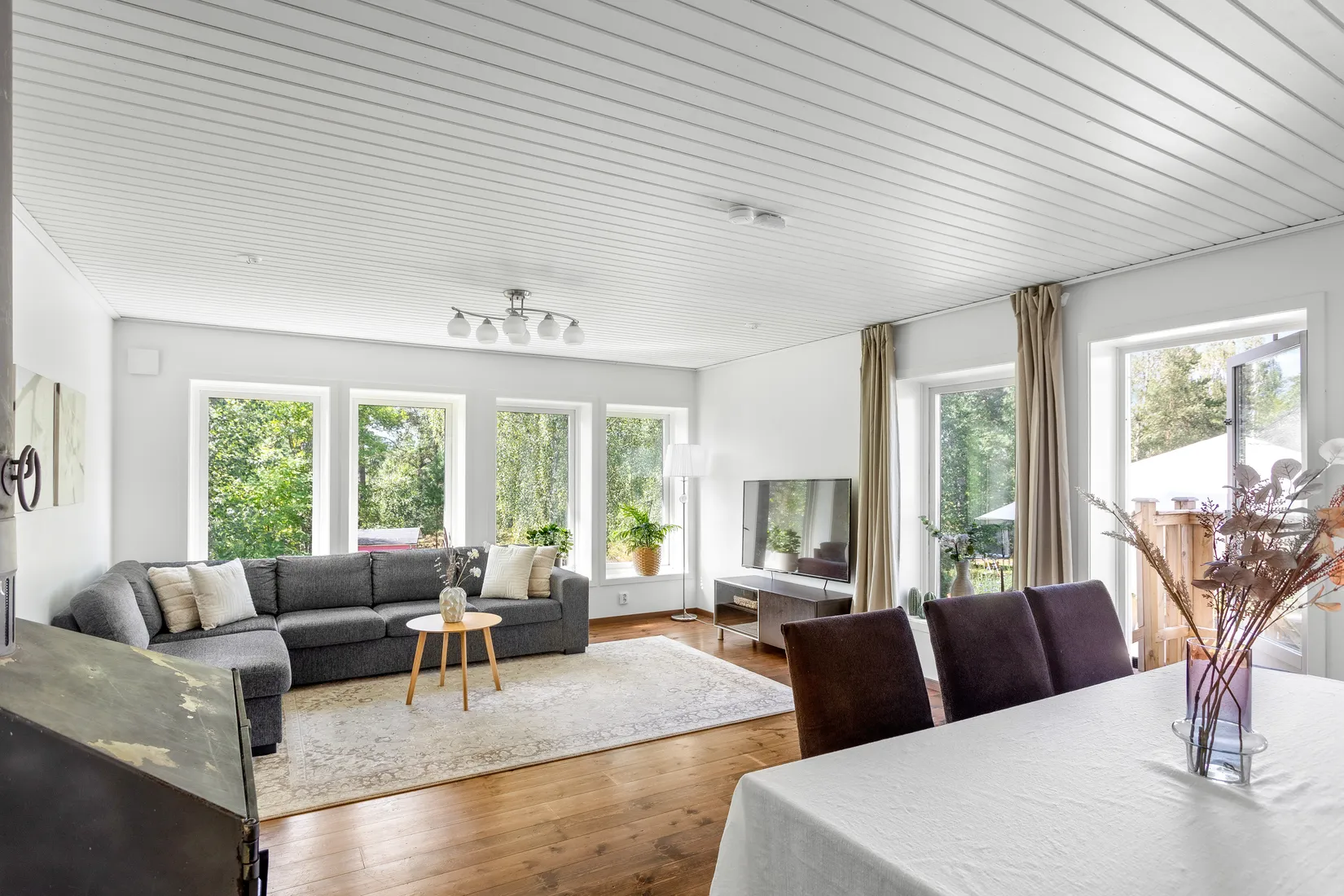 Villa, Grönsångarvägen 20, Söderskogen, Håbo