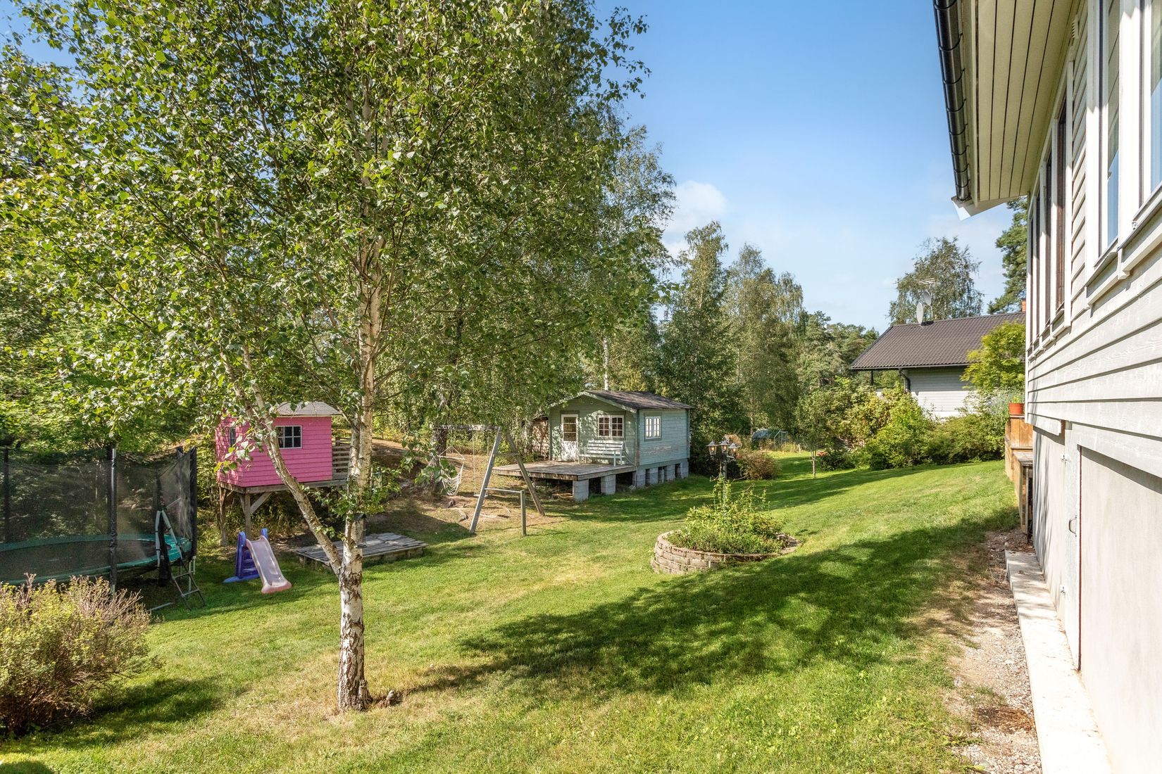 Villa, Grönsångarvägen 20, Söderskogen, Håbo