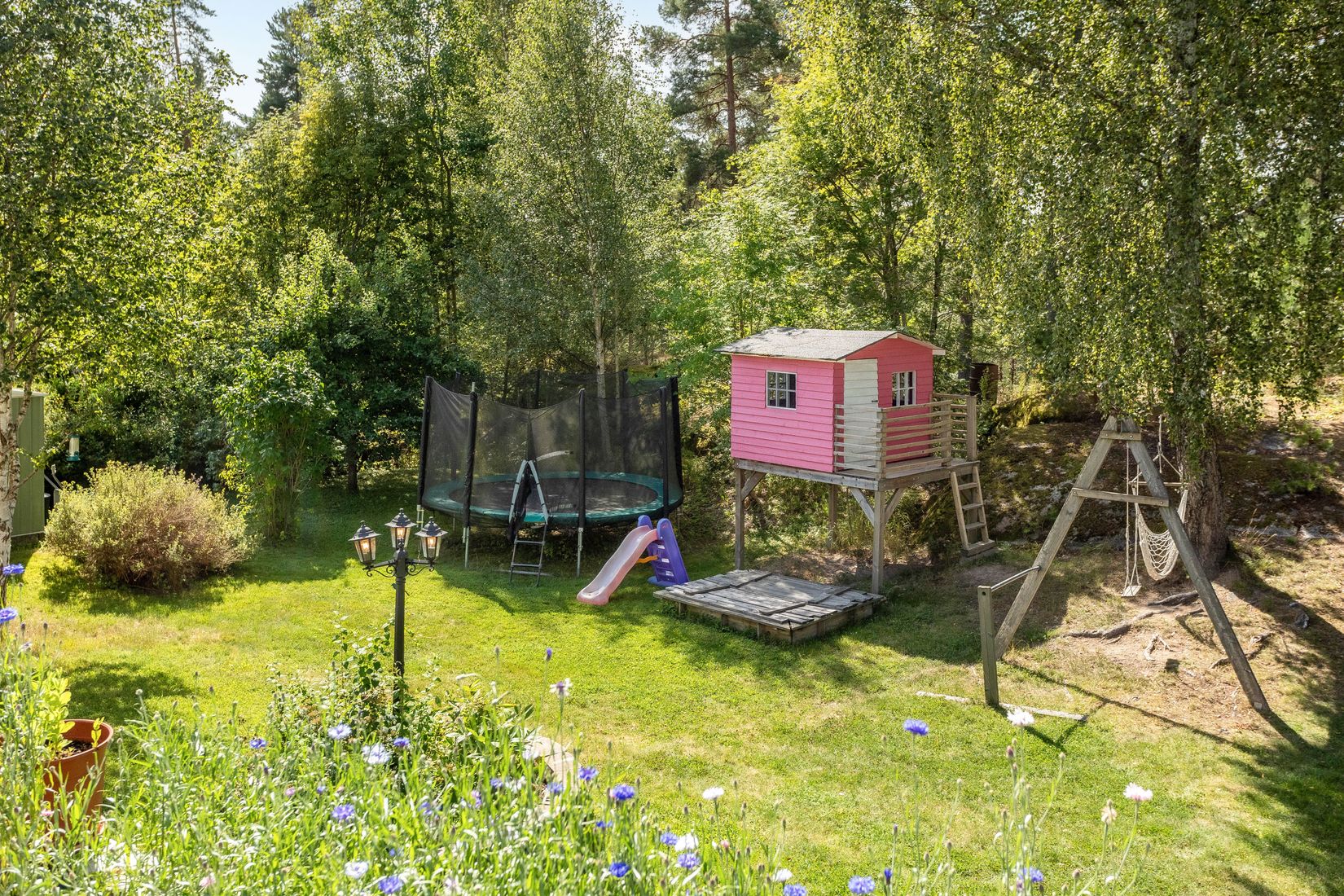 Villa, Grönsångarvägen 20, Söderskogen, Håbo