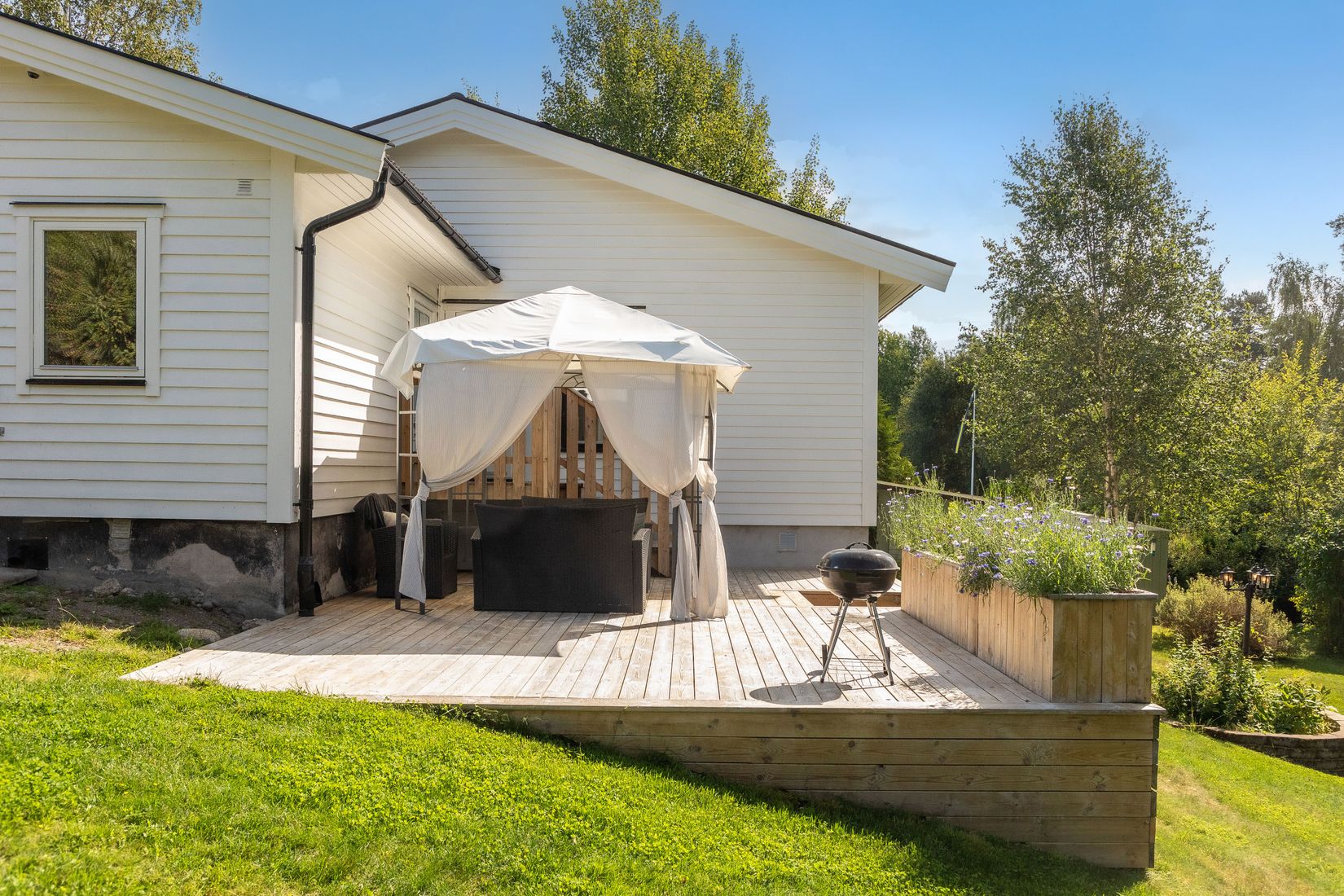 Villa, Grönsångarvägen 20, Söderskogen, Håbo