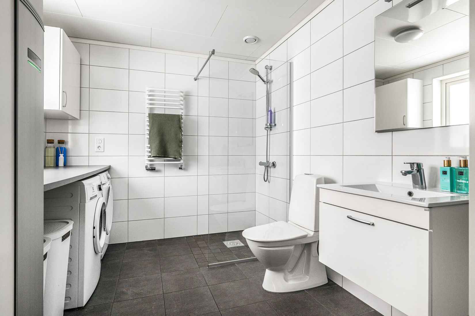 Radhus, Pengabergsvägen 21, Tahe sjönära, Jönköping