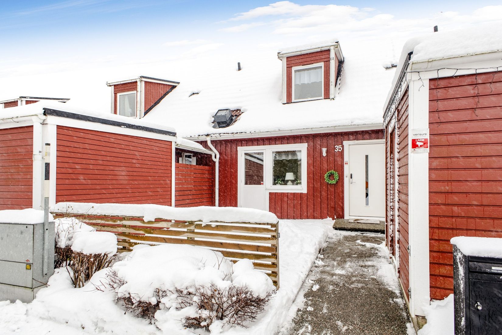 Villa, Brunnsvägen 35, Johannisdal, Köping