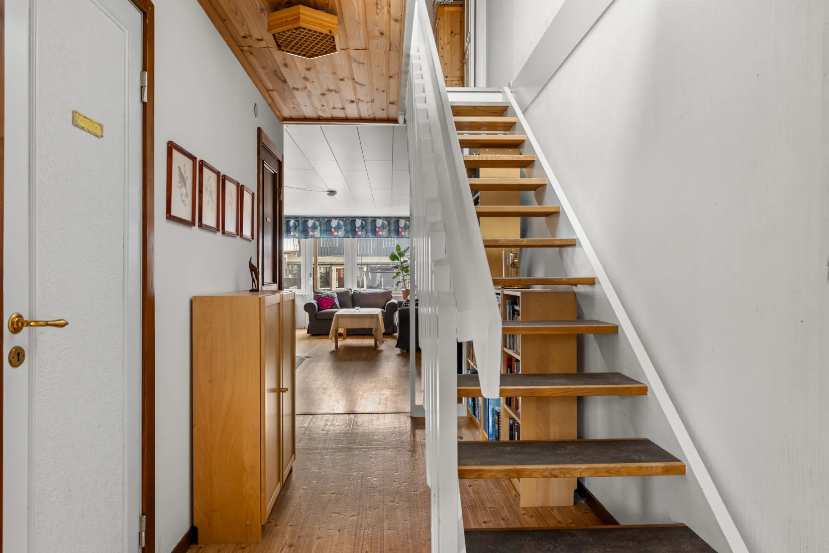 Villa, Björnmossegången 64, Krusboda, Tyresö