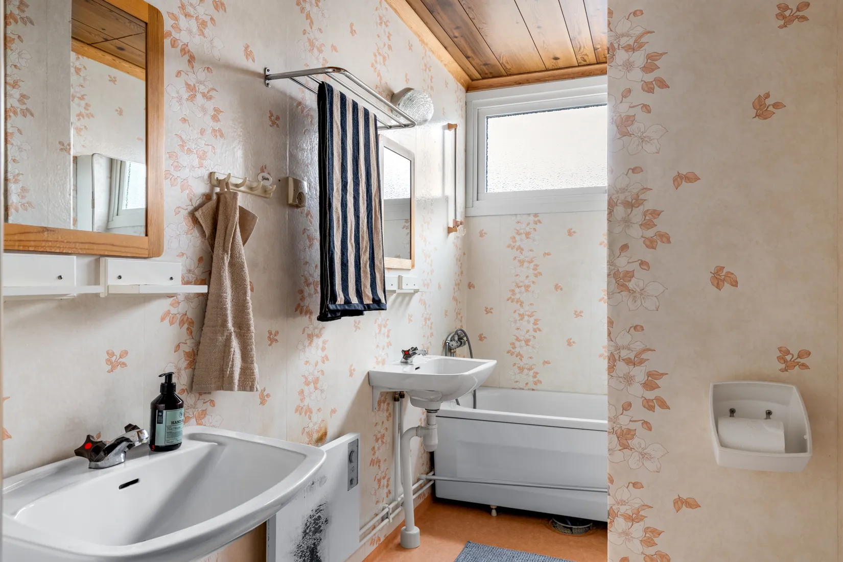 Villa, Björnmossegången 64, Krusboda, Tyresö