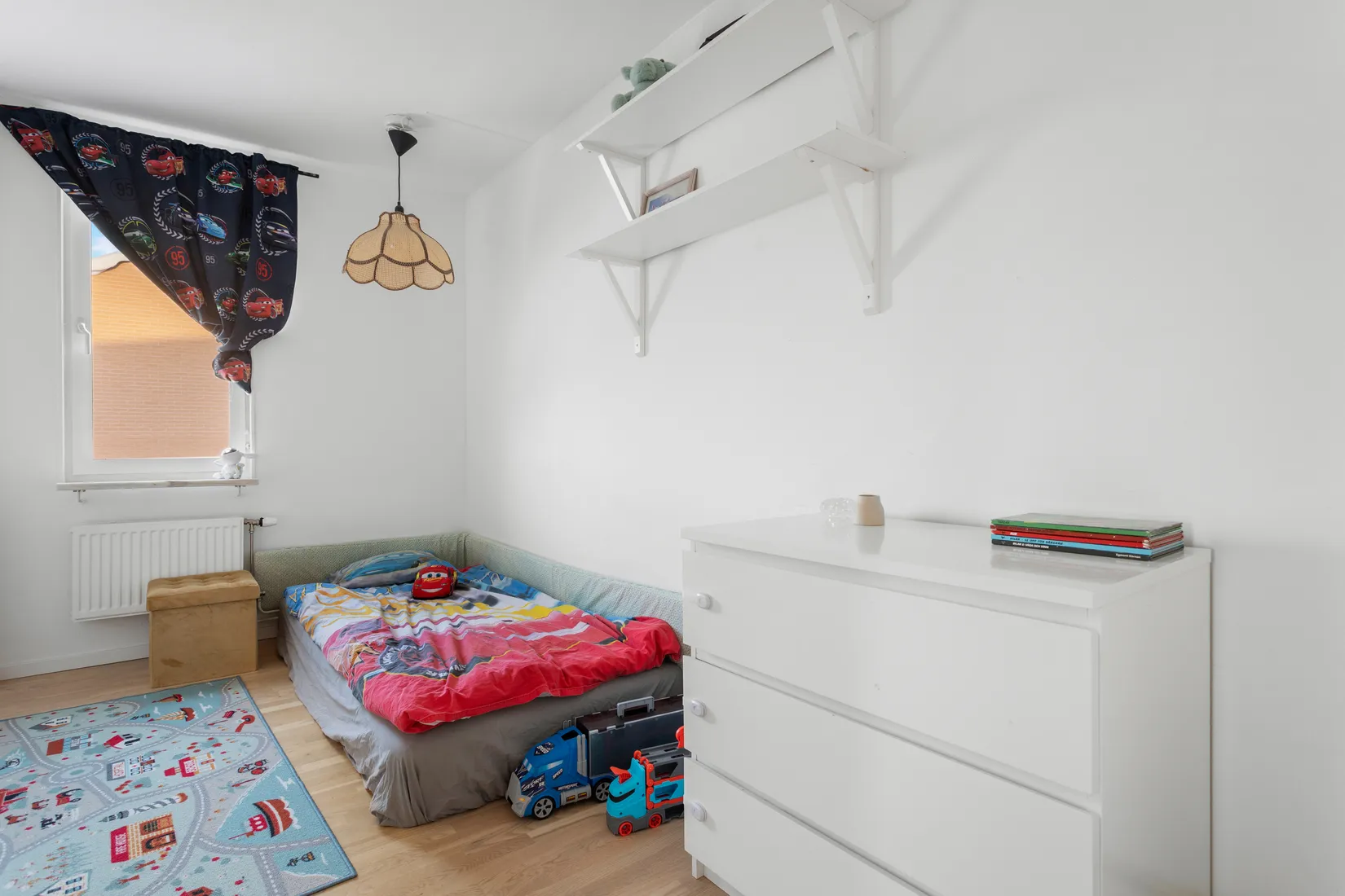 Bostadsrätt, Söderberga Allé 32, högst upp!, Bromma Söderberga, Stockholm