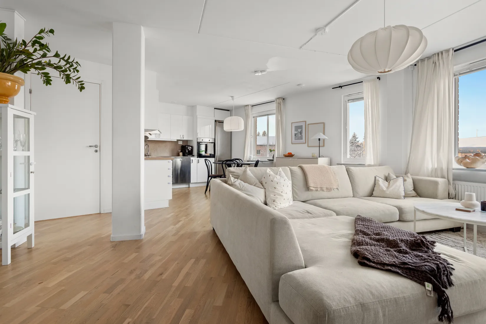 Bostadsrätt, Söderberga Allé 32, högst upp!, Bromma Söderberga, Stockholm