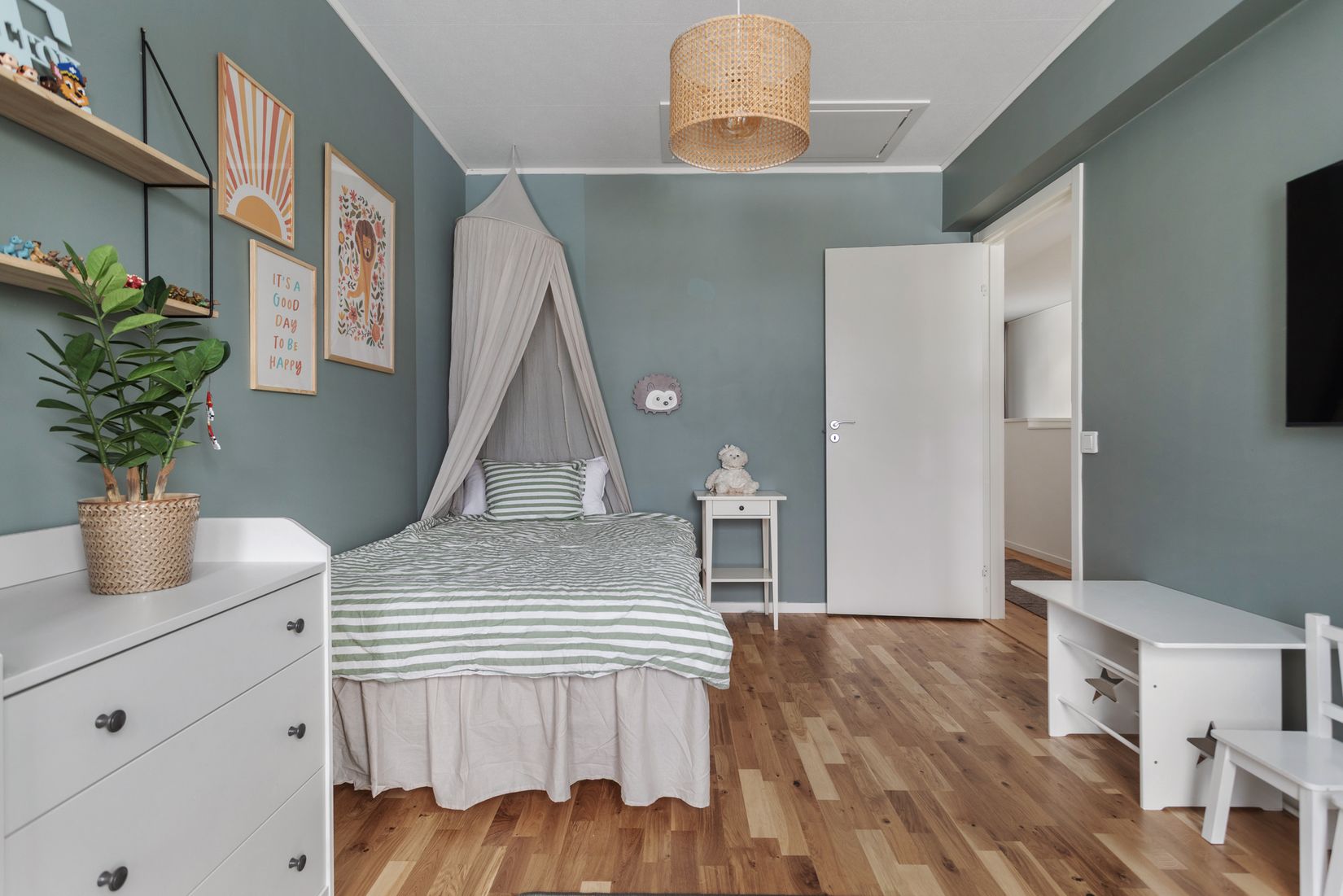 Bostadsrätt, Radhus, Gravensteinervägen 35, Hälltorp, Trollhättan