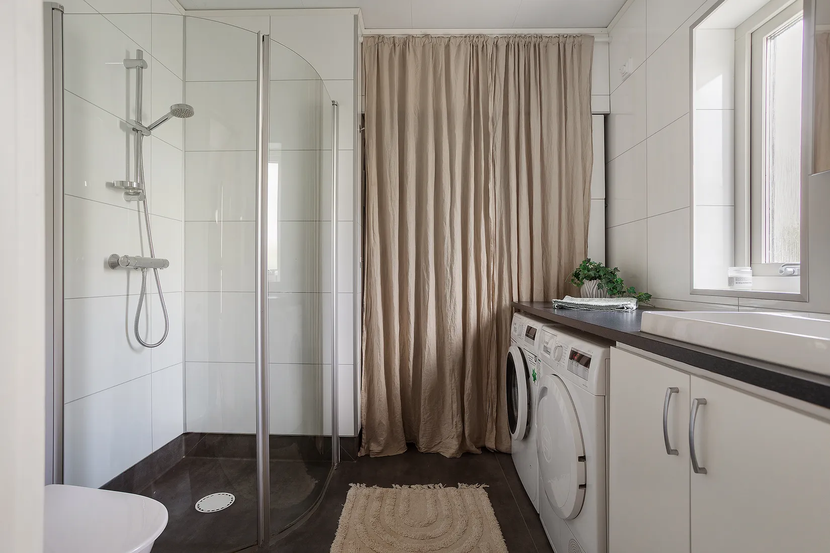 Radhus, Gravensteinervägen 35, Hälltorp, Trollhättan