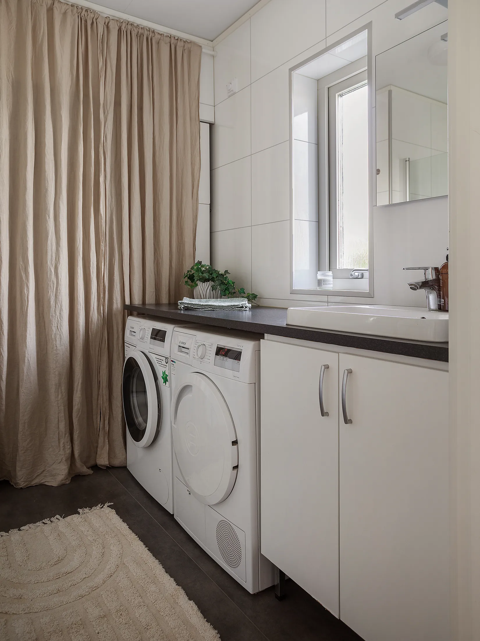 Radhus, Gravensteinervägen 35, Hälltorp, Trollhättan